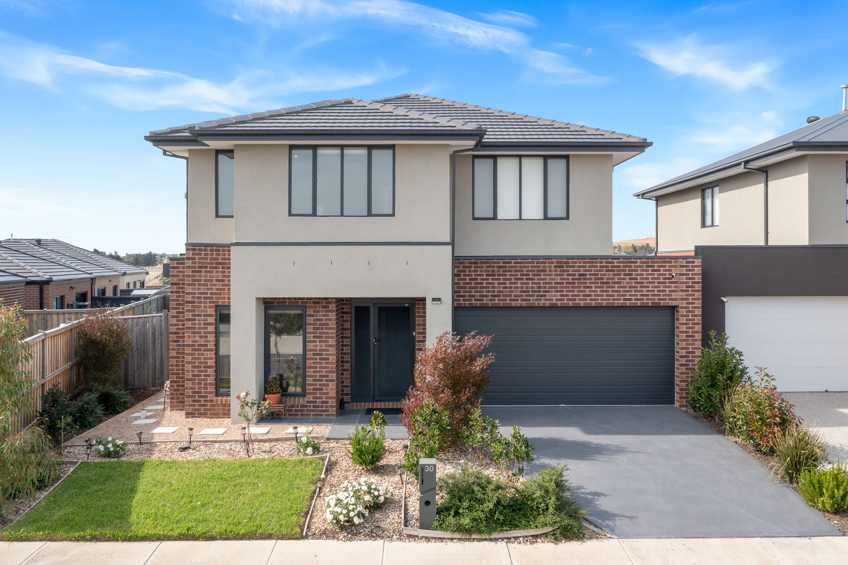 30 Oakham Street, Donnybrook, VIC 3064