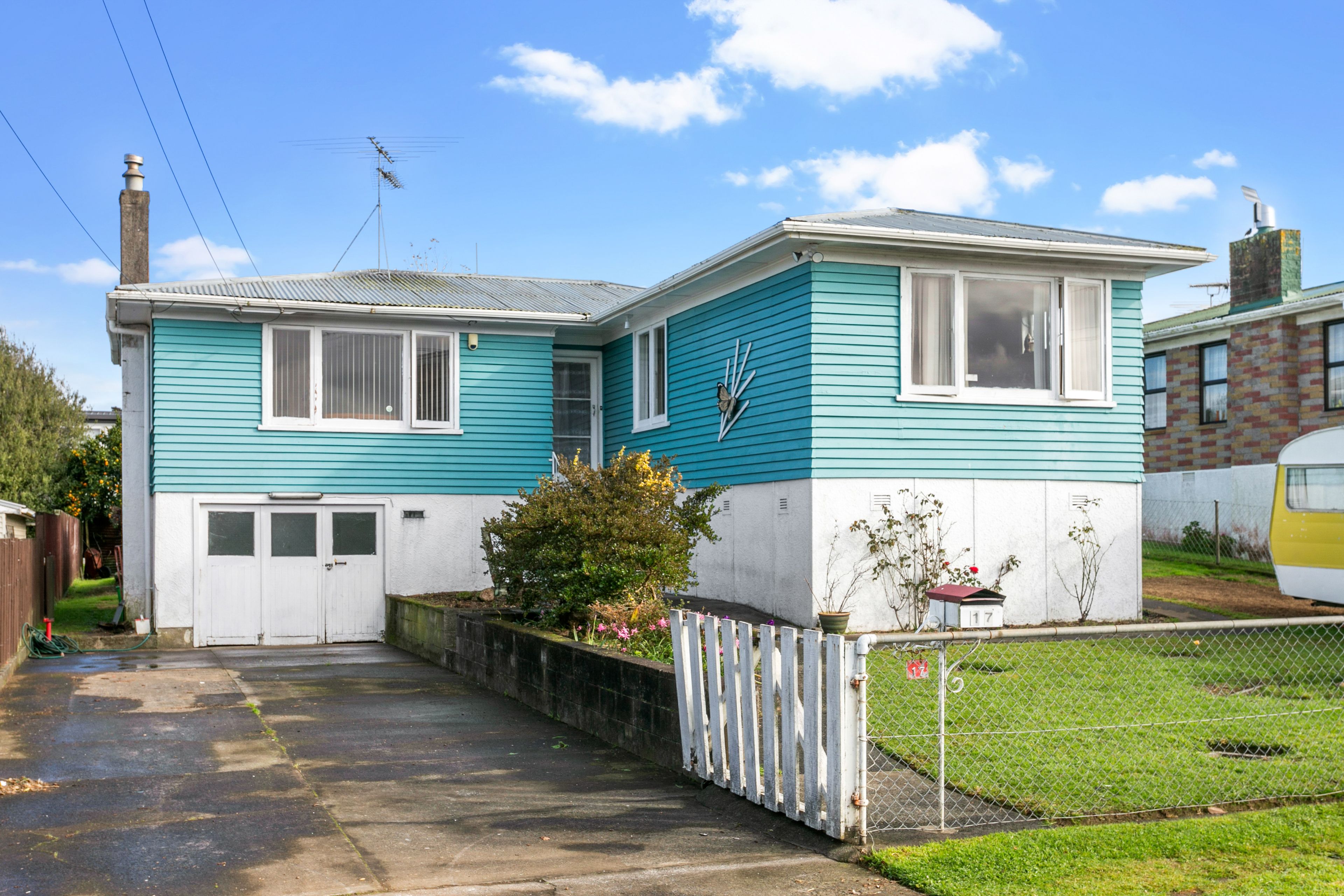 17 Greenmeadows Avenue, Manurewa, Manukau City
