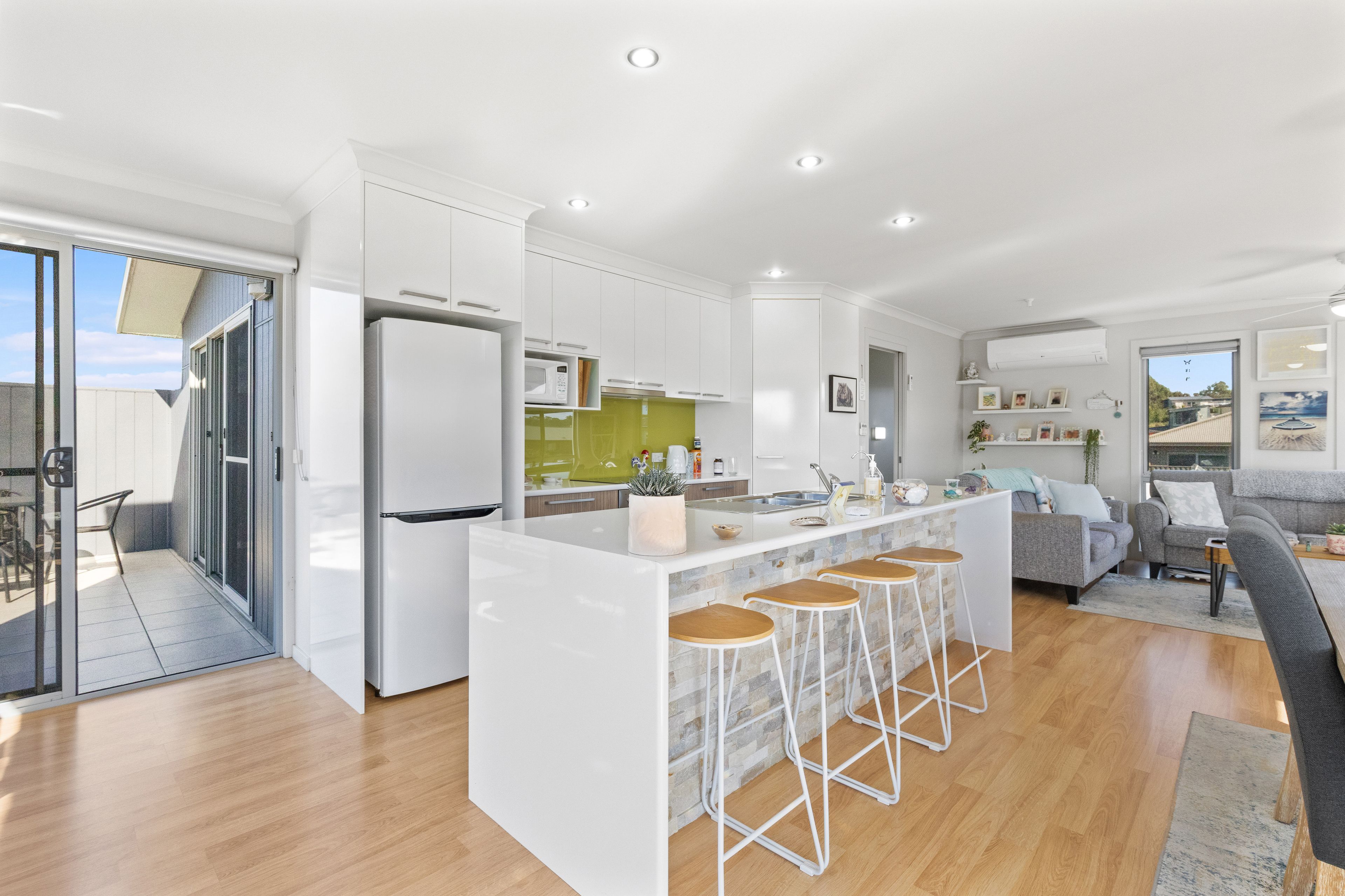 1/3 Arthur Street — photo 3 of 29