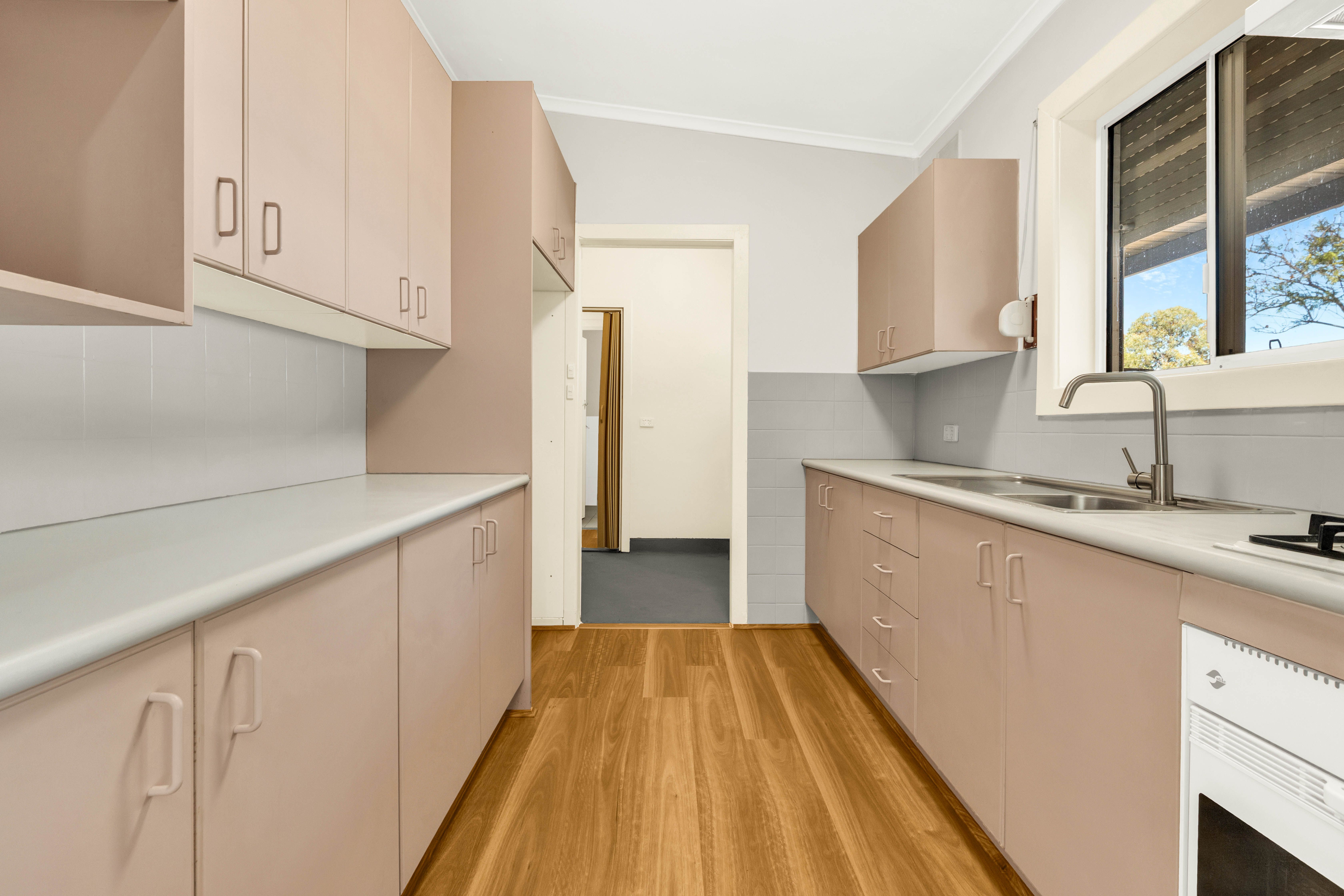 9 Stapleton Street — photo 7 of 19