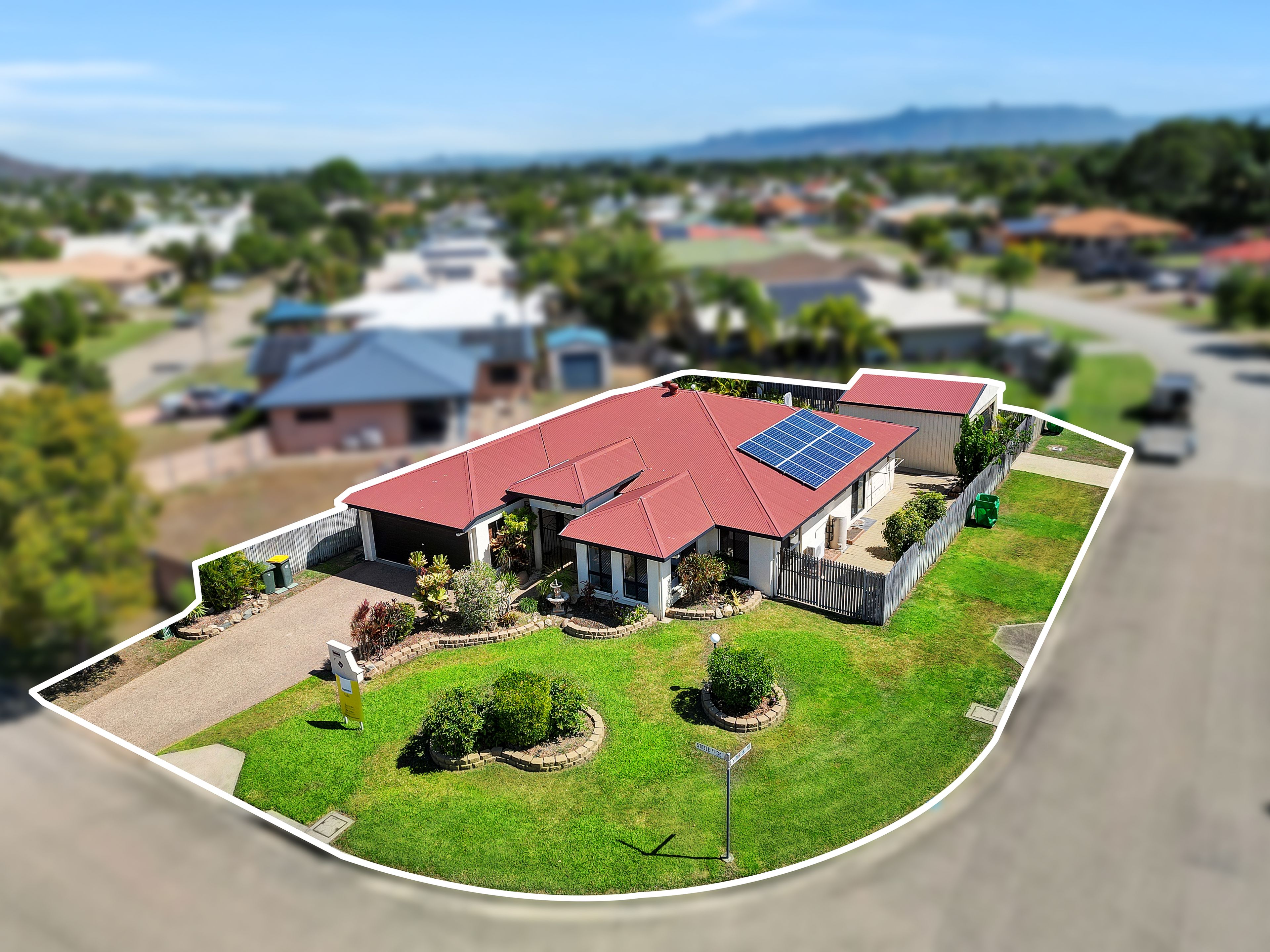 17 Steele Place, Kirwan QLD 4817