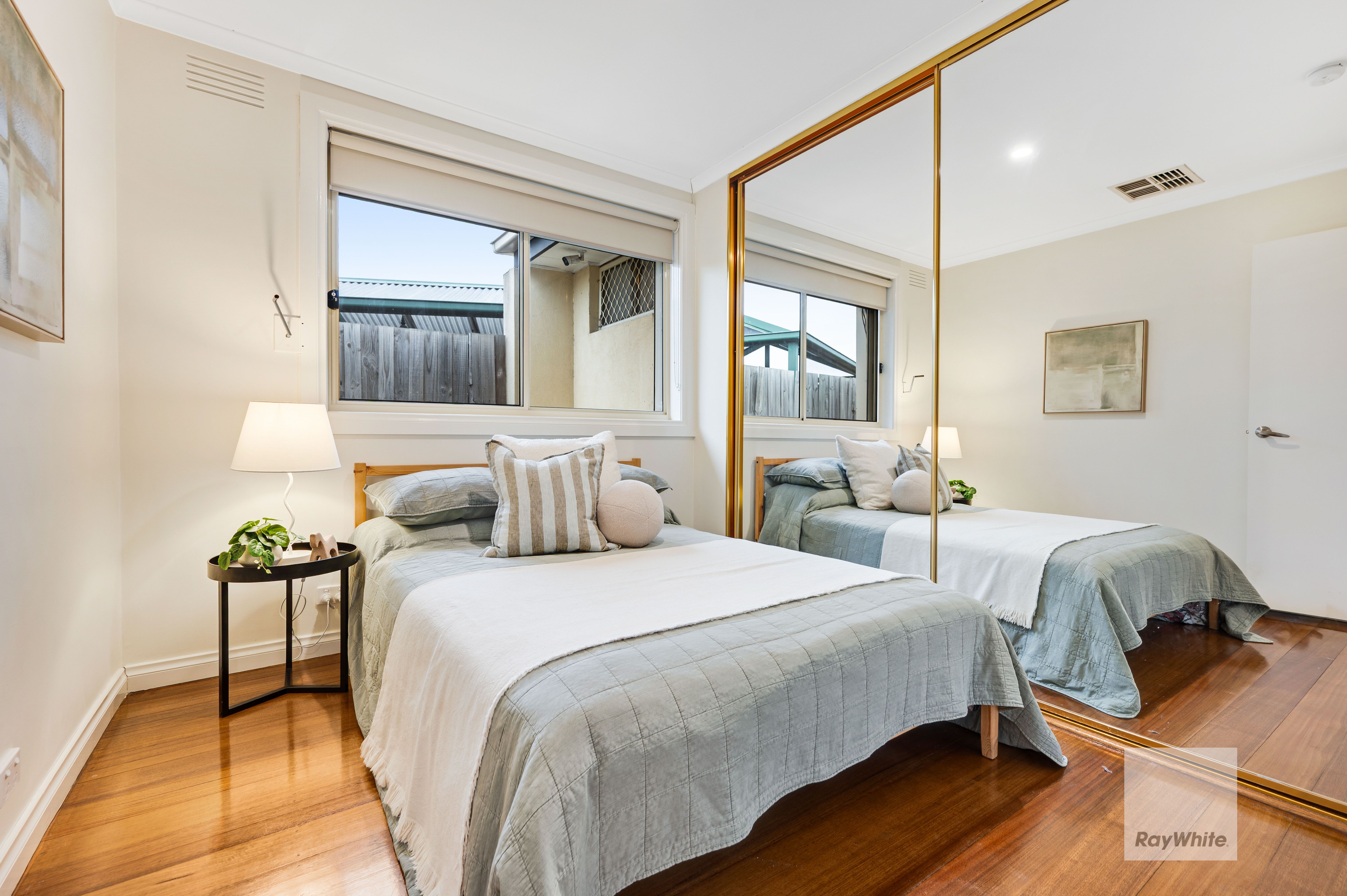 6 Sutton Close — photo 21 of 30