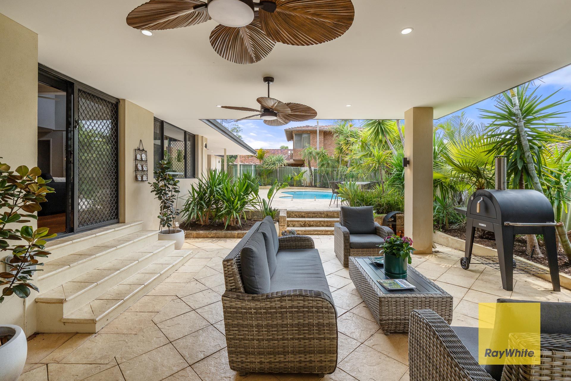 192 Empire Avenue, Wembley Downs, WA 6019