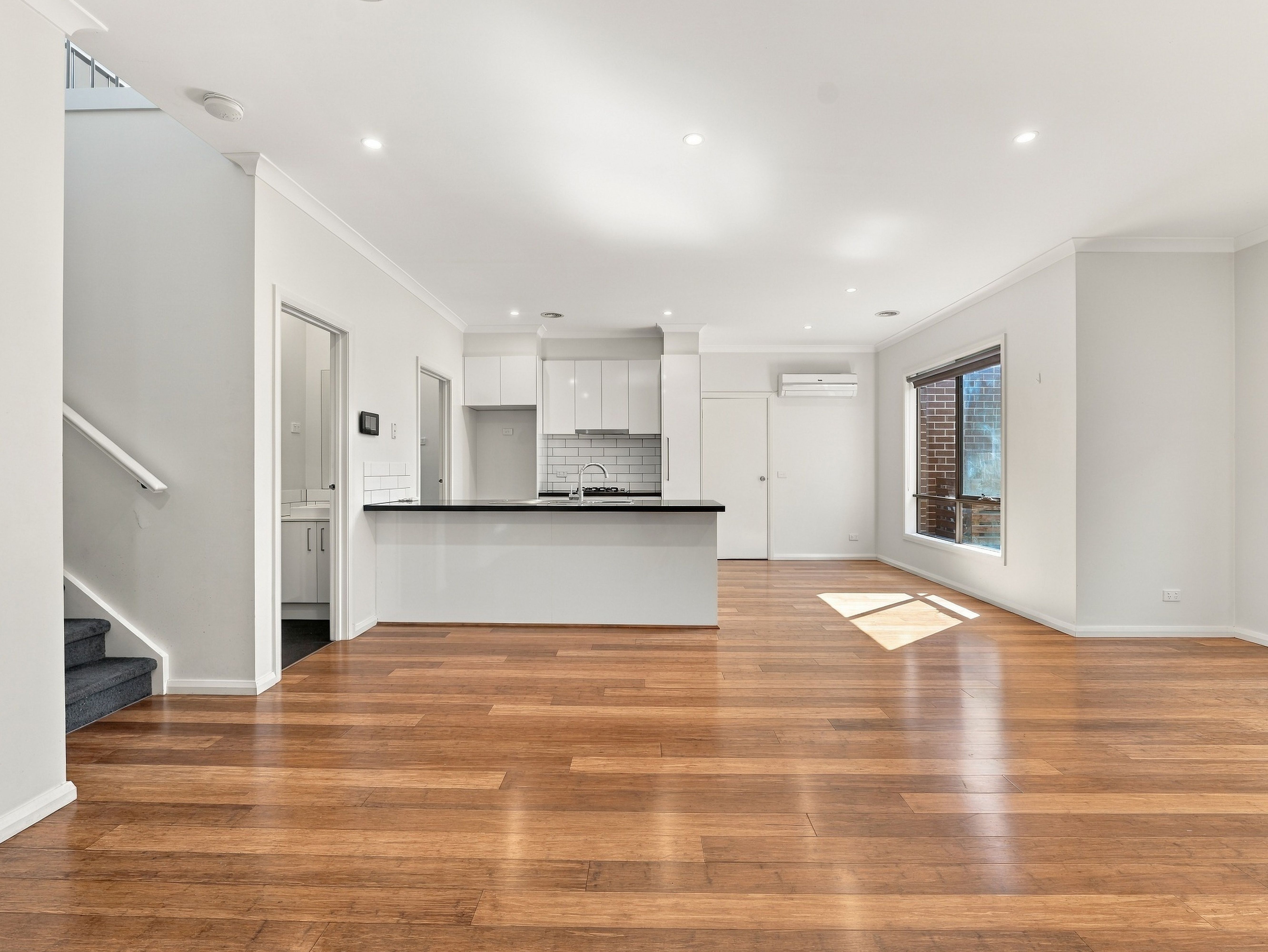 2/21 Leslie Street — photo 5 of 22