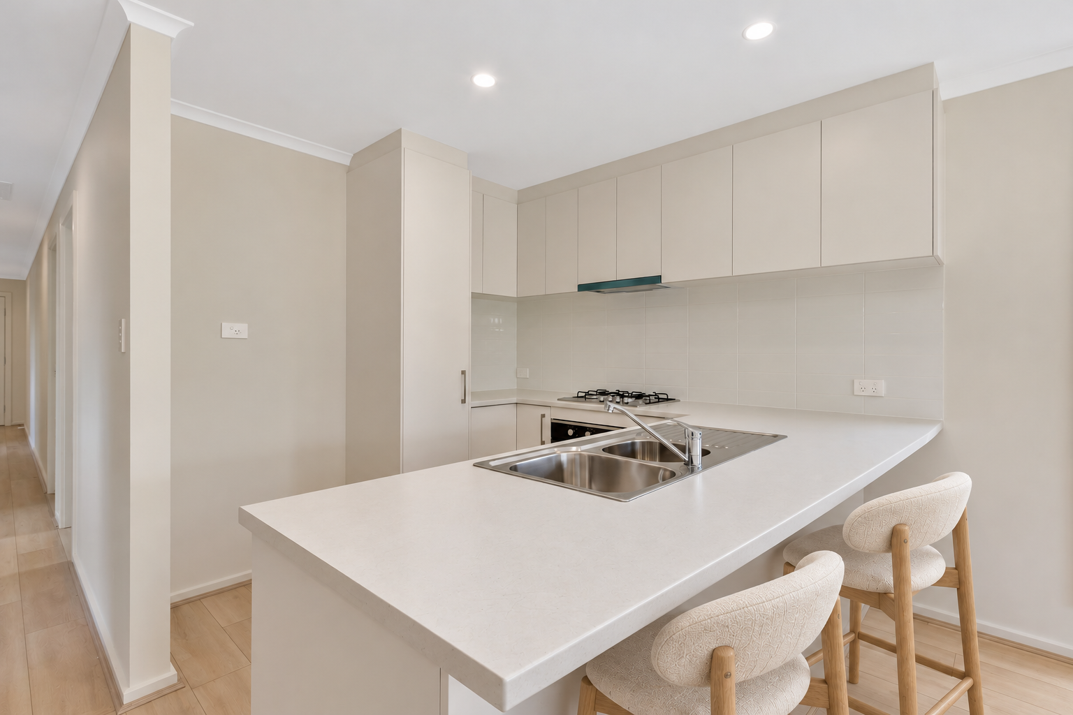 19 Verdale Crescent — photo 4 of 13