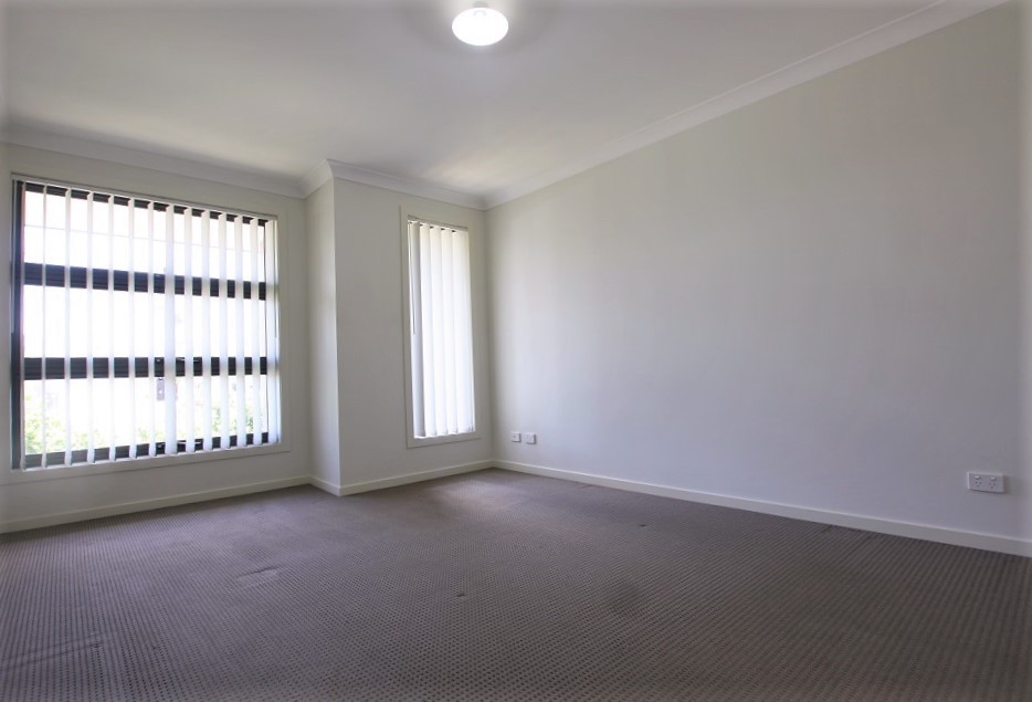 5 Bartlett Street, Oran Park, NSW 2570