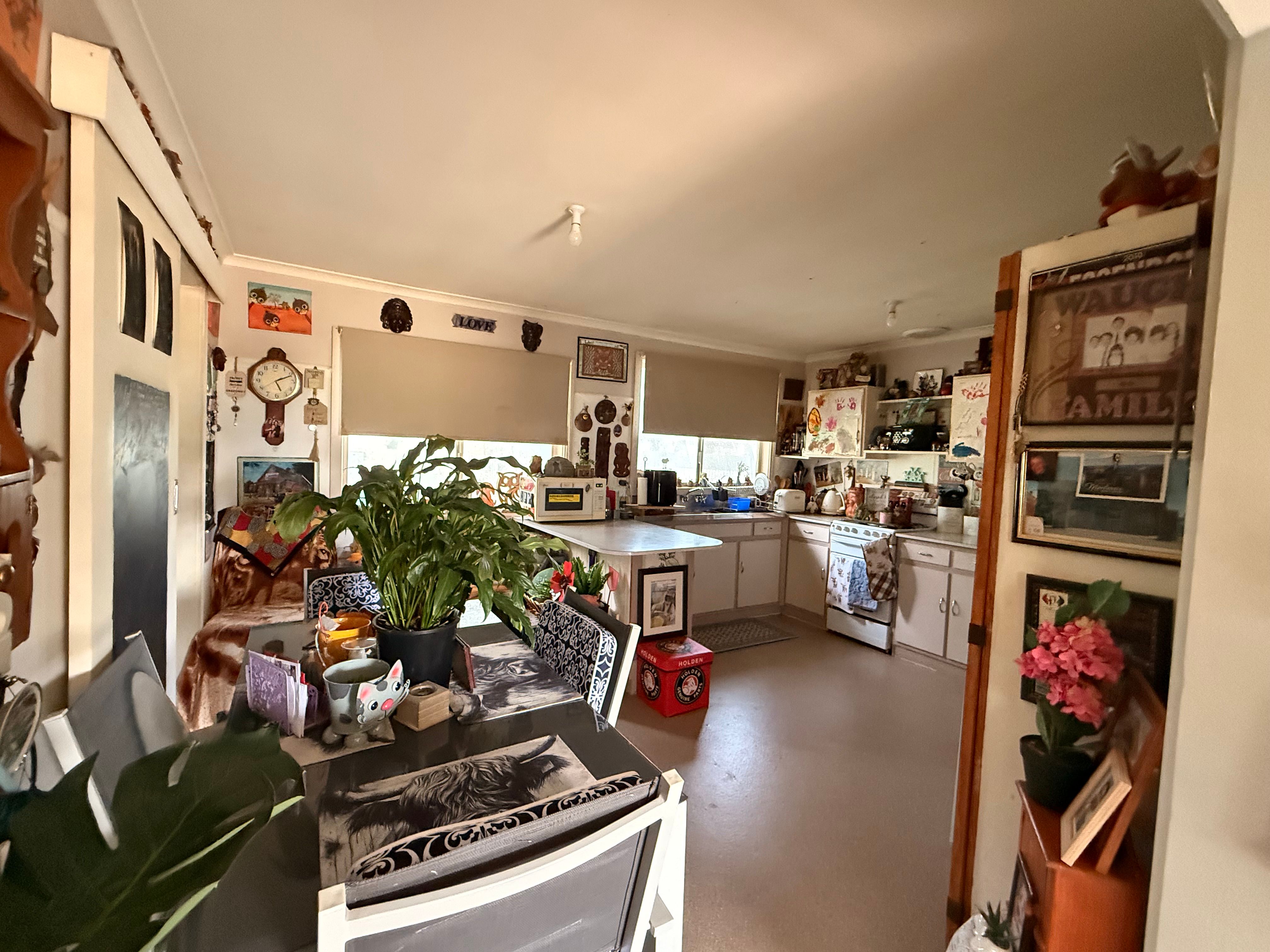 27 Brougham Street — photo 3 of 11