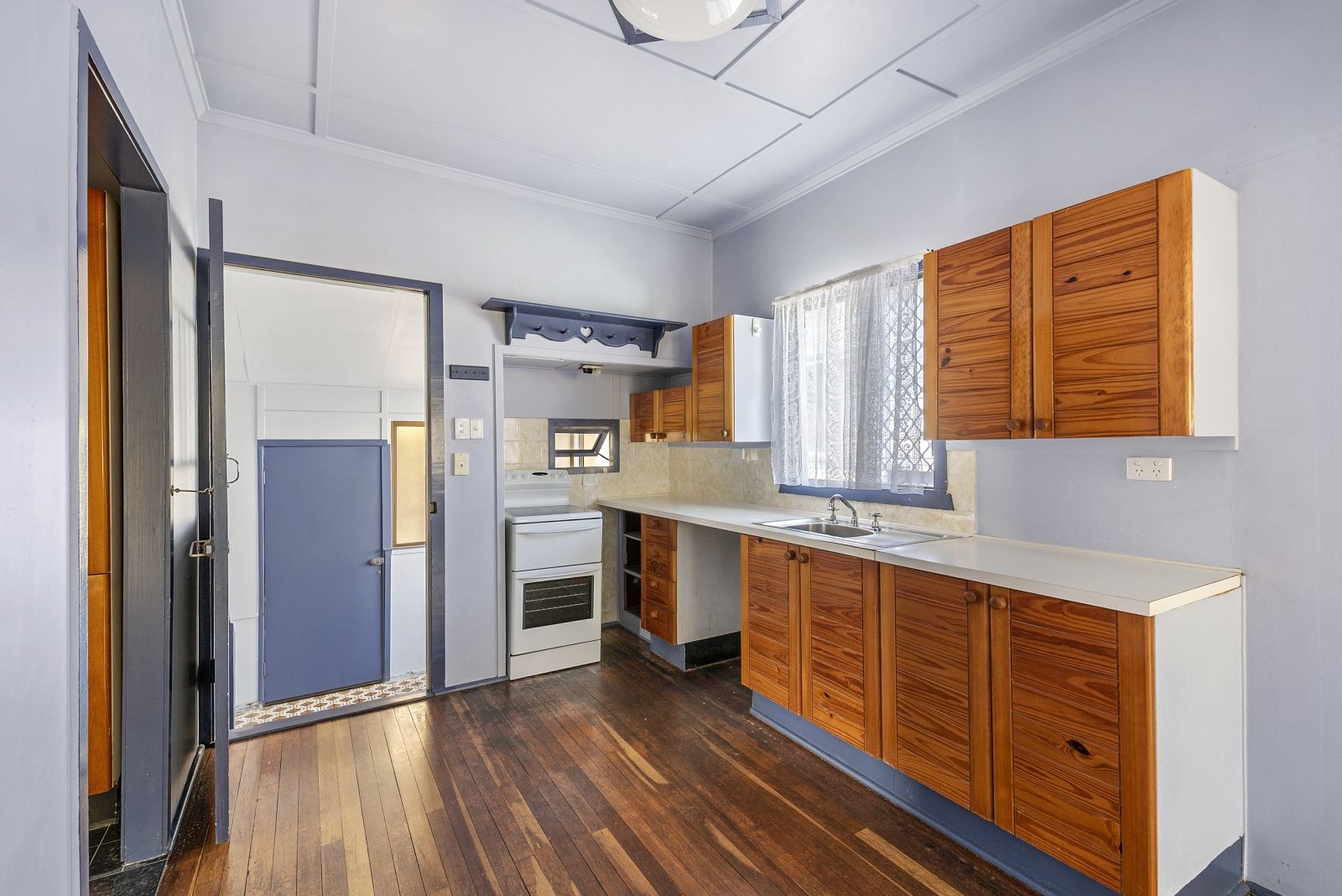 28 Annie Street, Woody Point, QLD 4019
