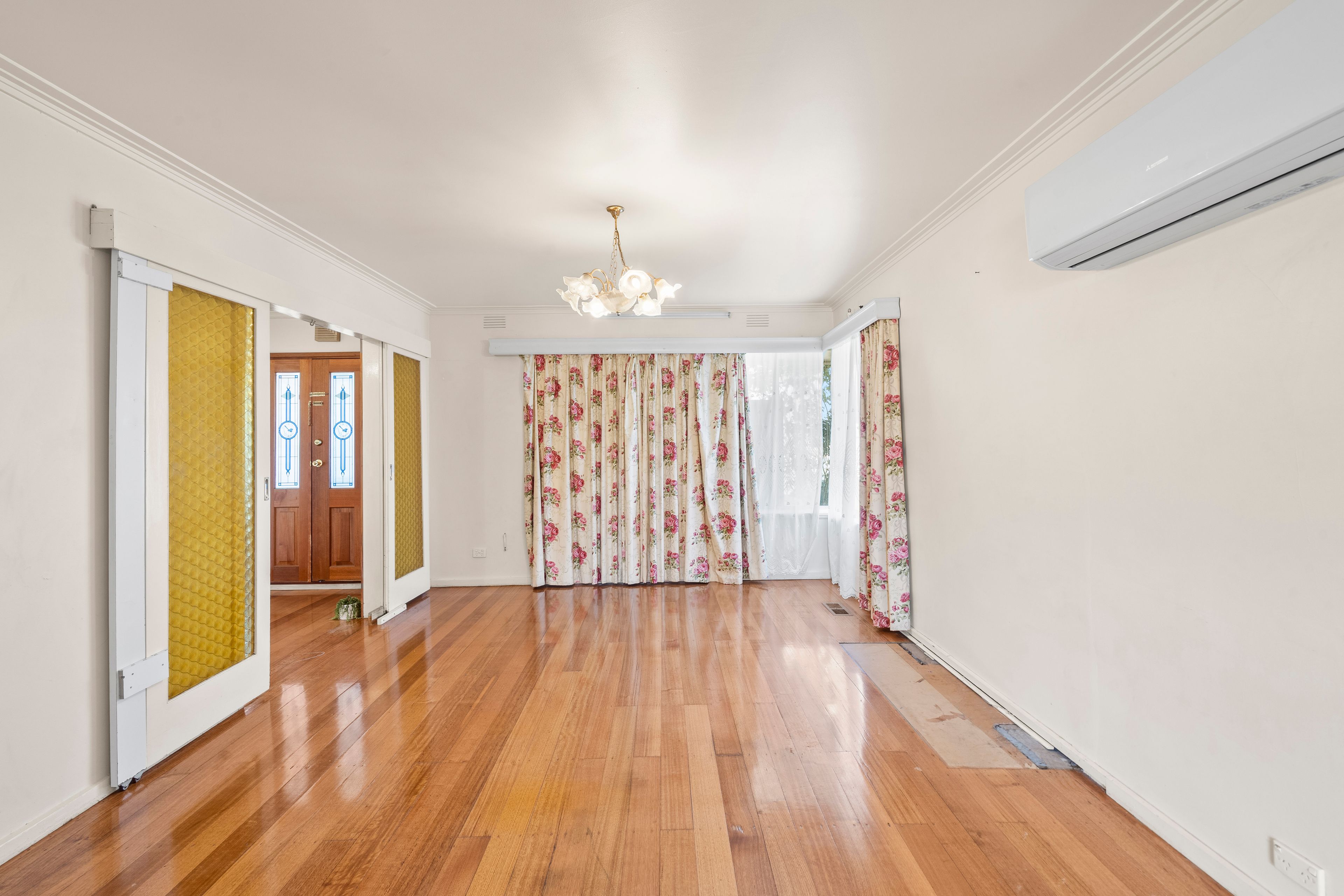 11 Elmhurst Road, Gladstone Park, VIC 3043