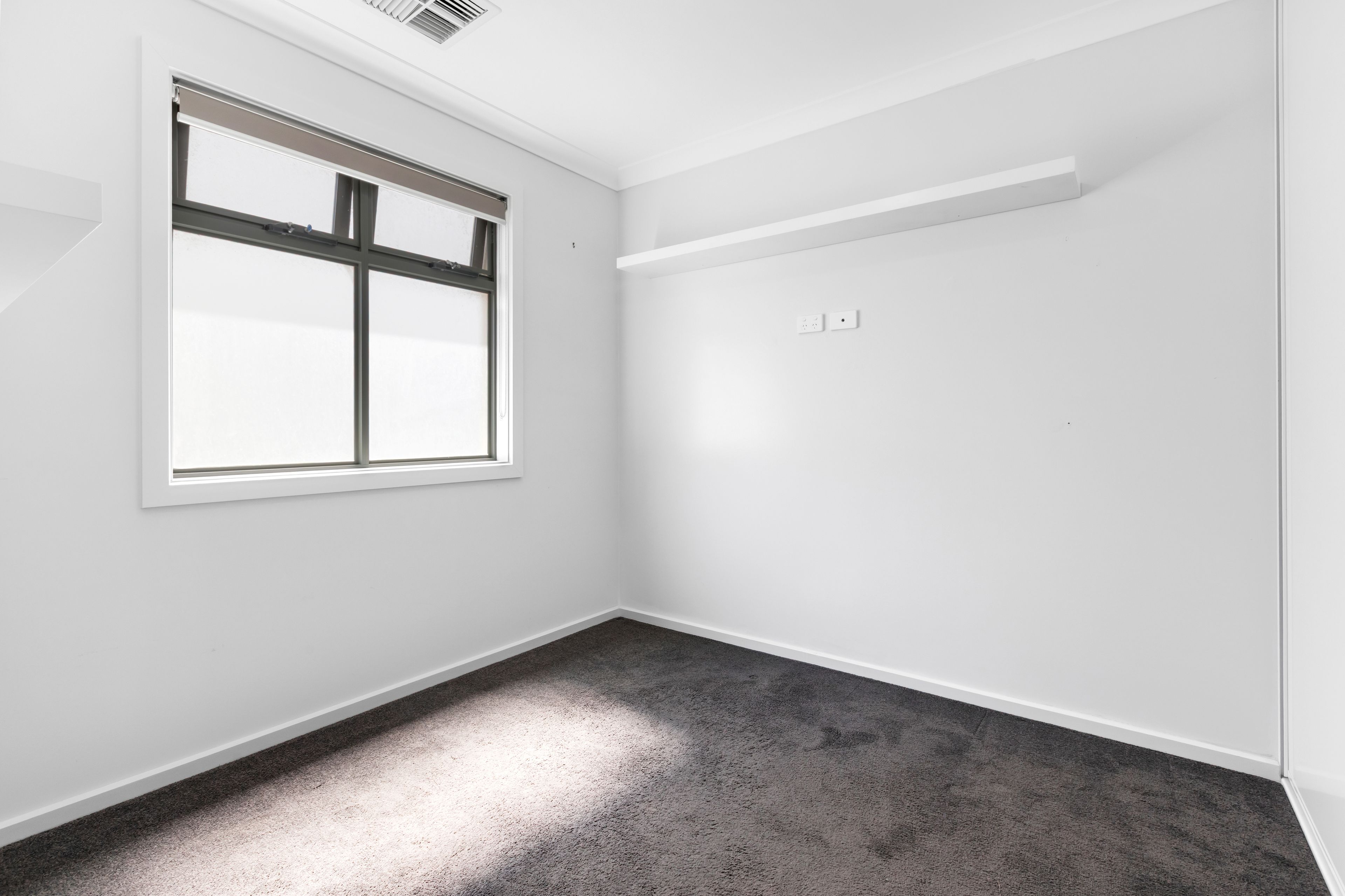 4 Wyong Crescent — photo 13 of 22