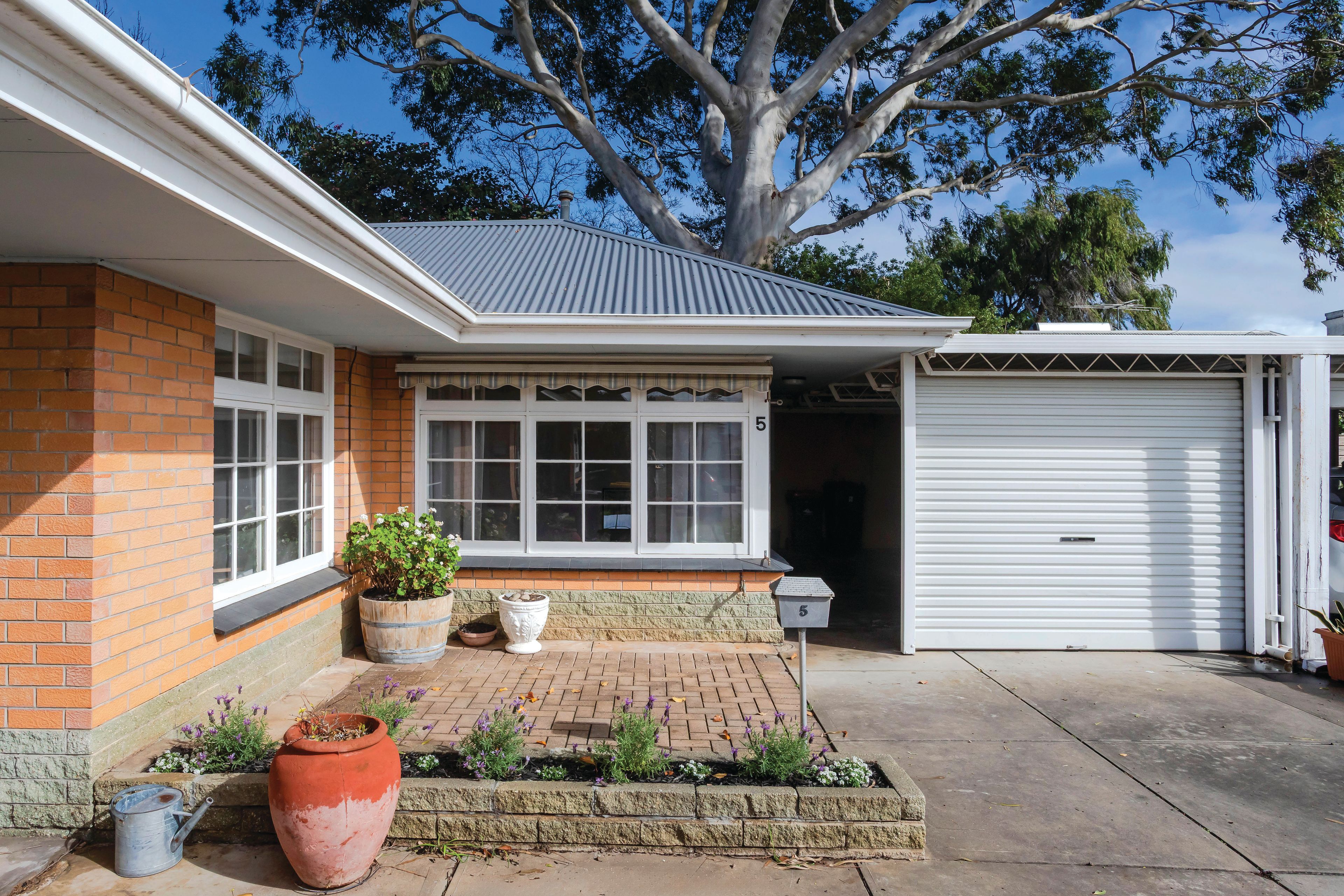 5/16 Scarborough Street — photo from Ray White Glenelg