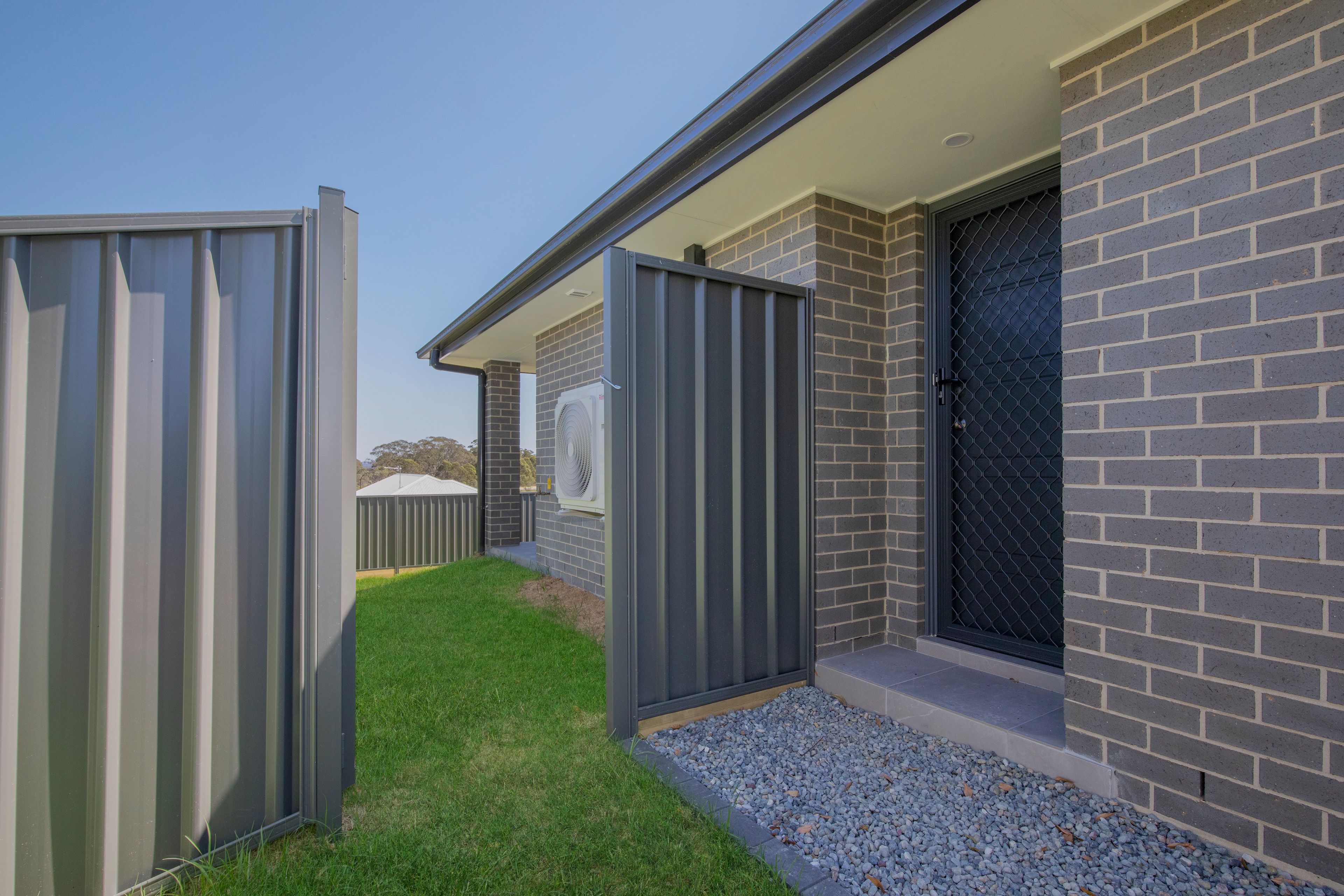 1/53 Cartwright Street — photo 6 of 6