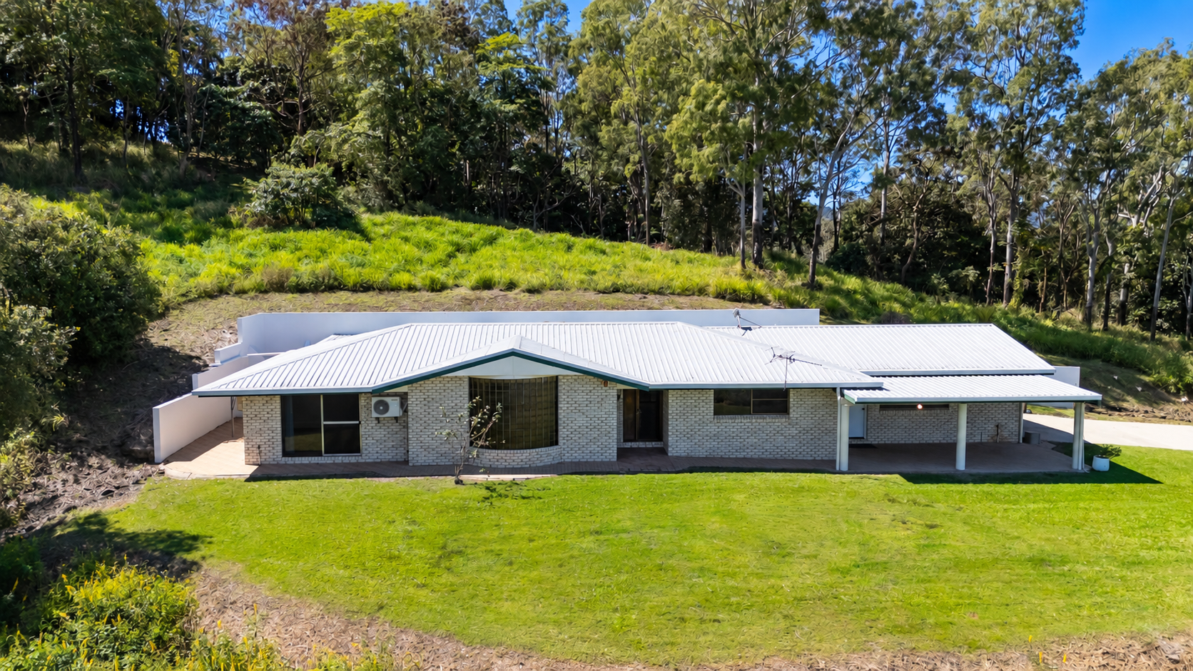 481 Shute Harbour Road — photo from Ray White Whitsunday