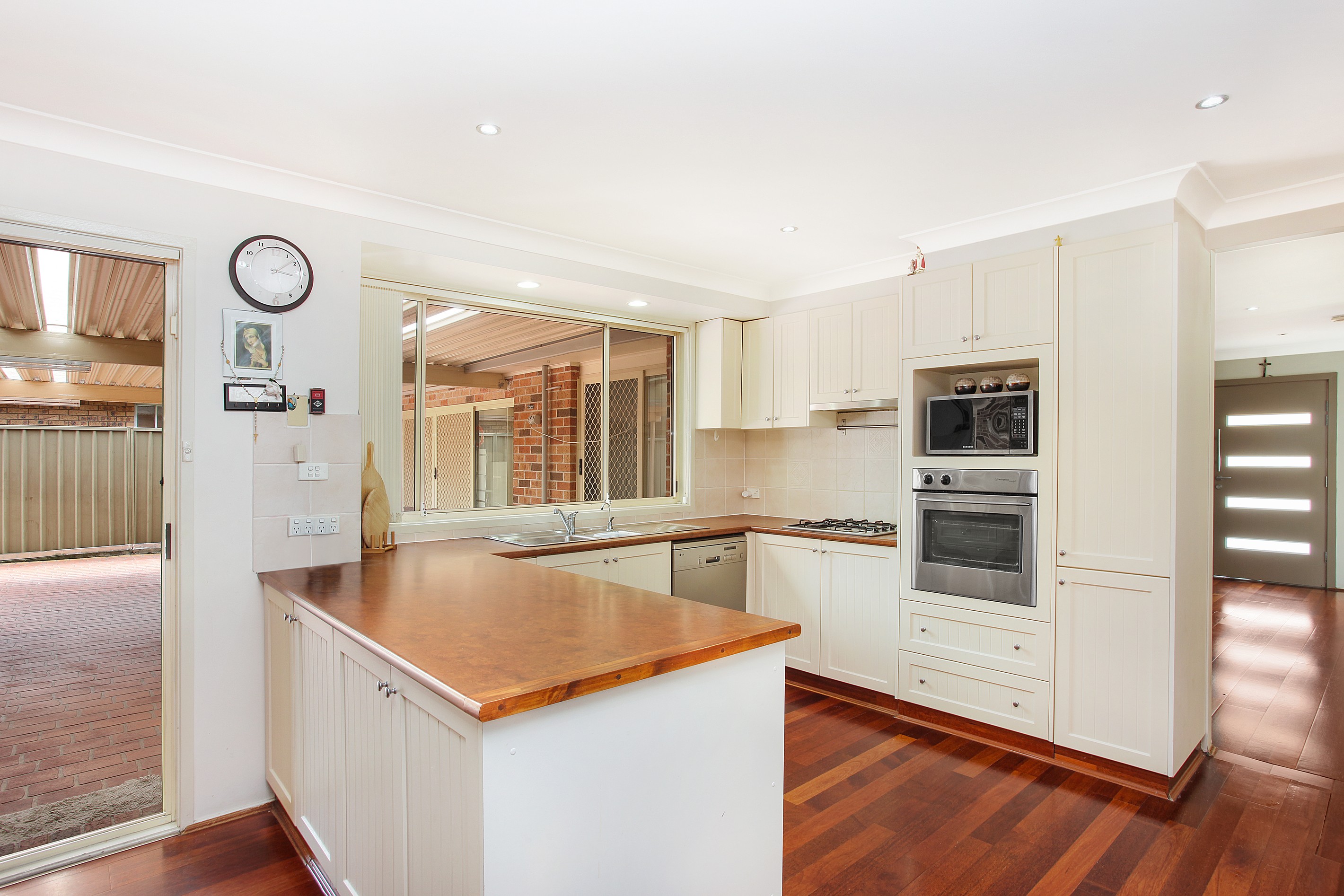 41 Boronia Road, Bossley Park, NSW 2176