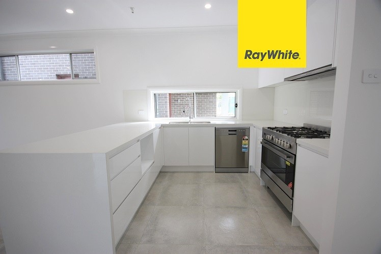 29a Richards Loop, Oran Park, NSW 2570