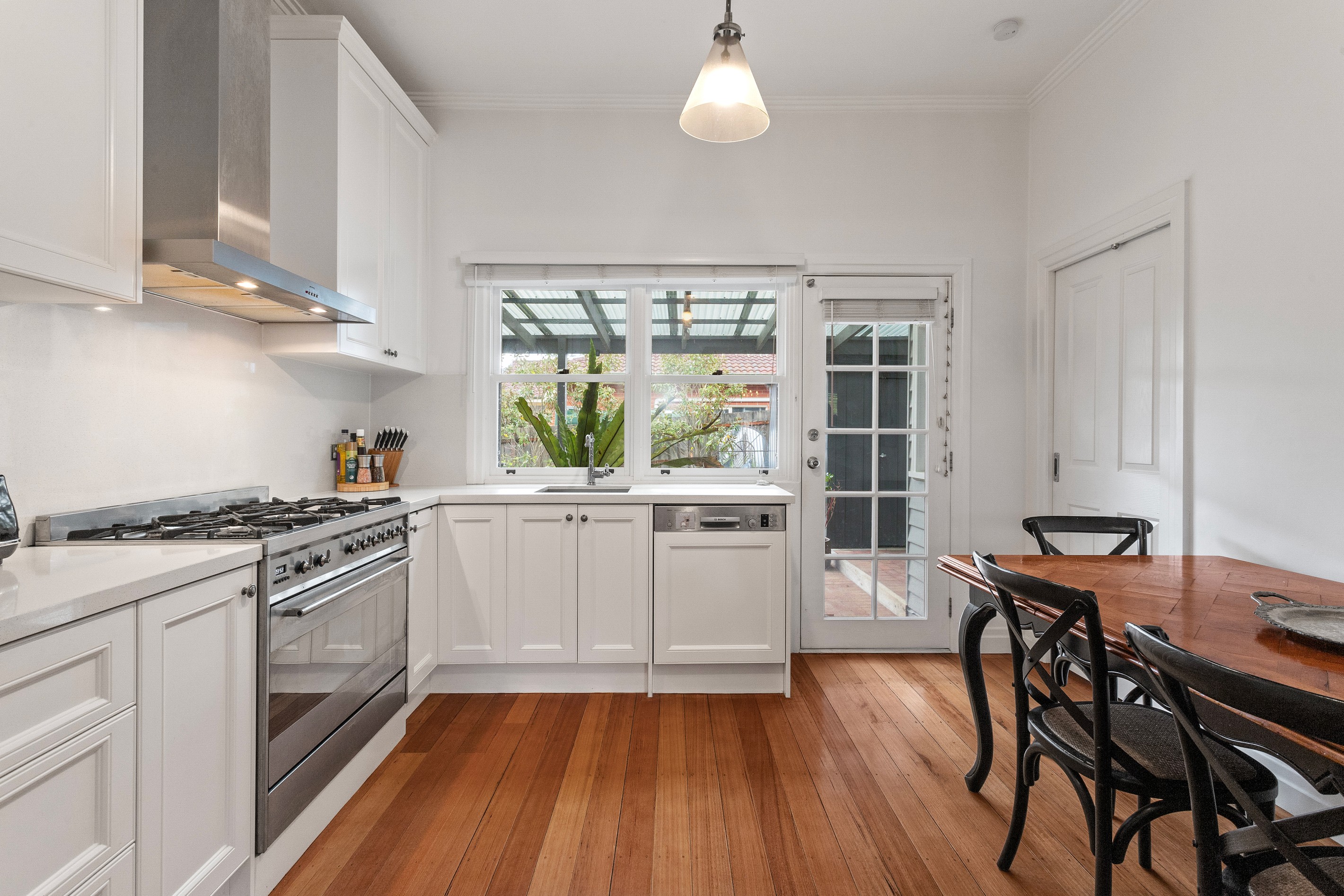 13 Zealandia Road East, Croydon North, VIC 3136