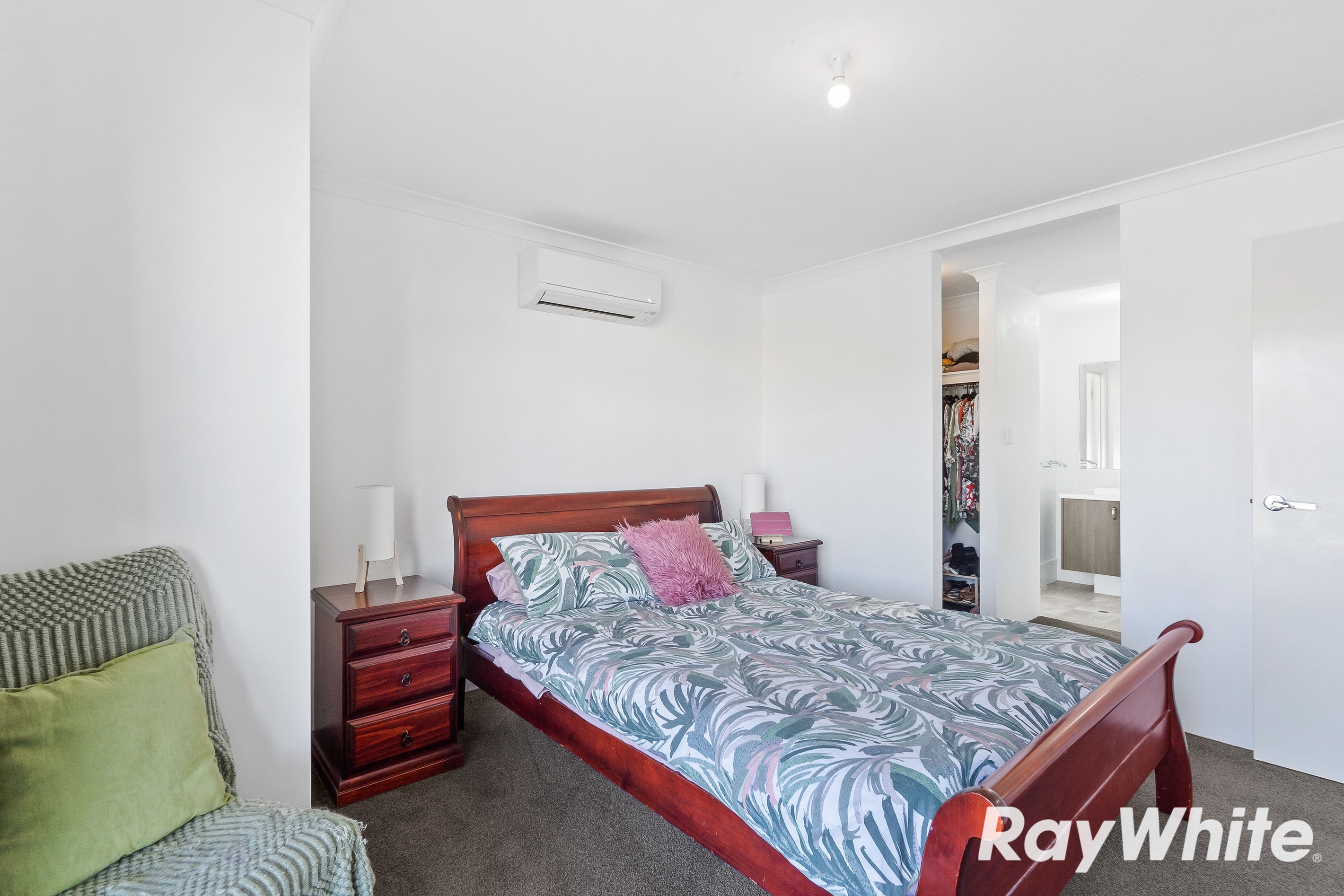 14 Newmarket Road, Meadow Springs, WA 6210