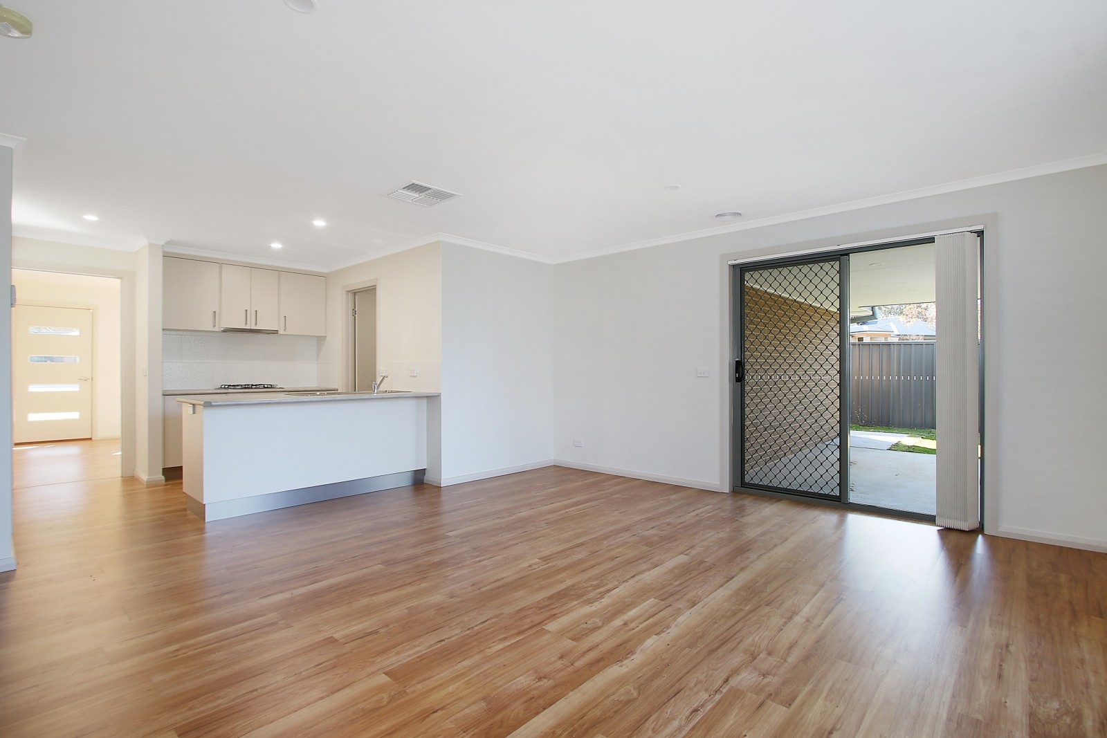 8 Weissel Court, Thurgoona, NSW 2640