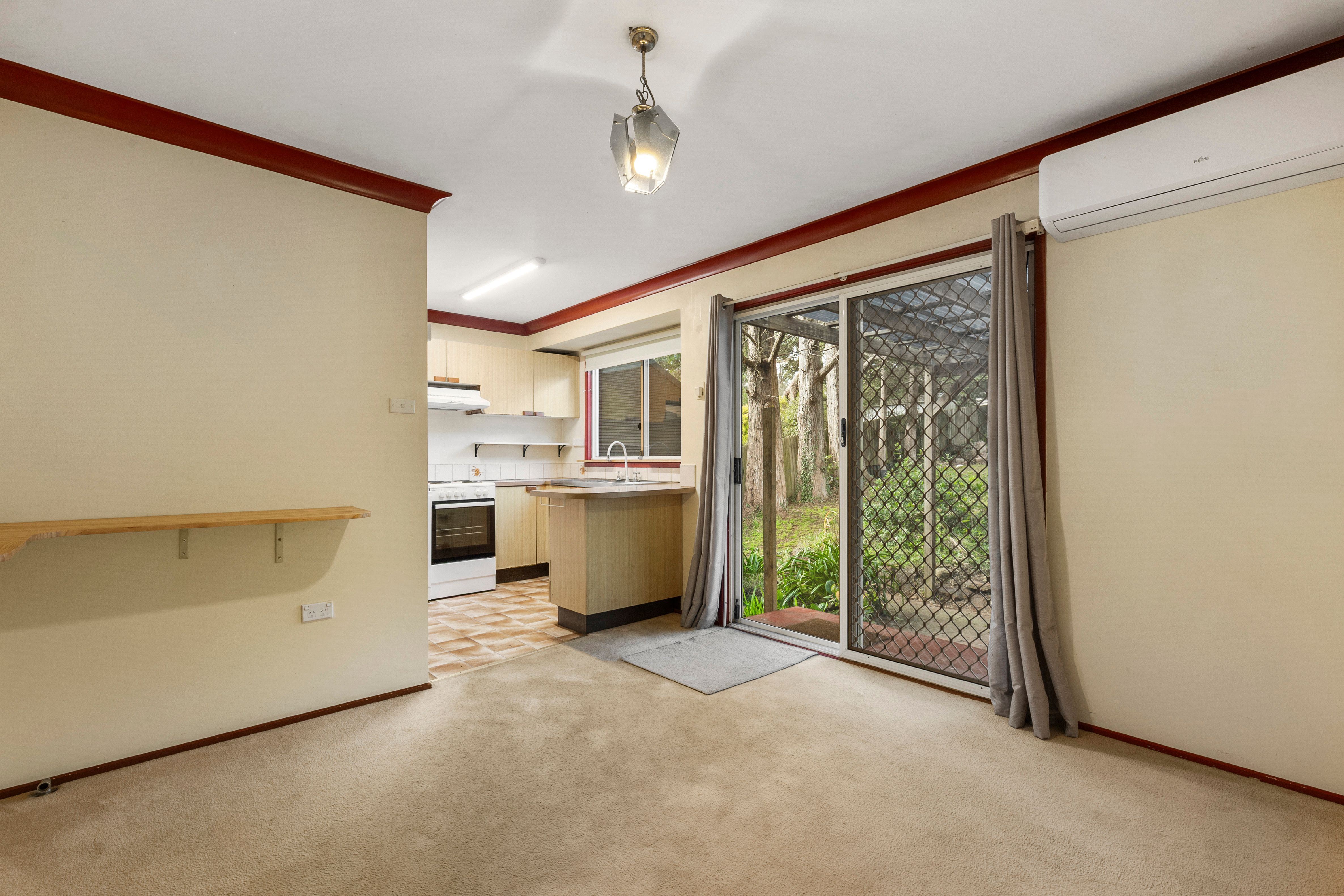 63 Godson Avenue — photo 3 of 10