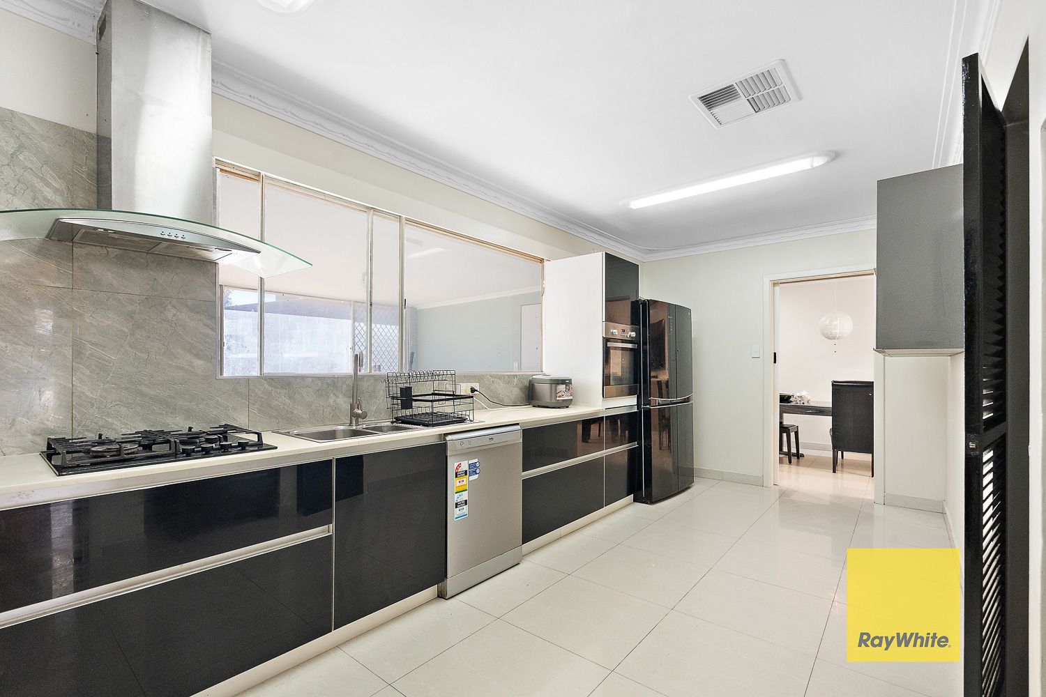 6 Lorenzo Street — photo 3 of 18