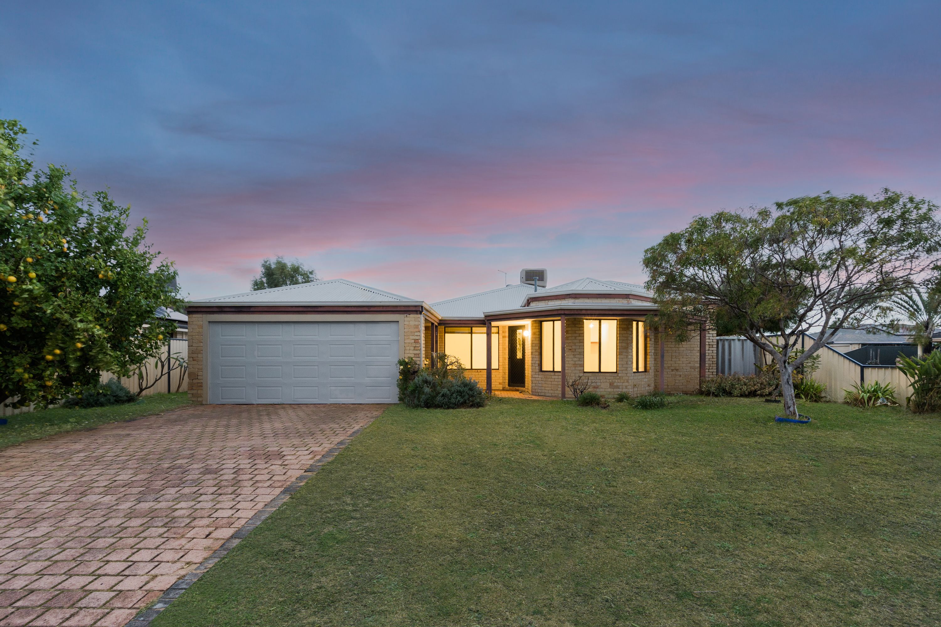 2 Grampian Court, Cooloongup, WA 6168
