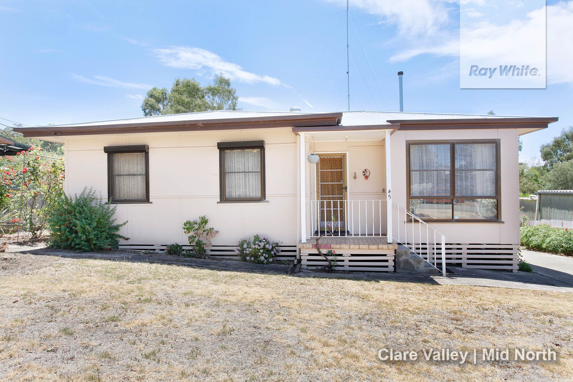 45 Essington Avenue, Clare, SA 5453
