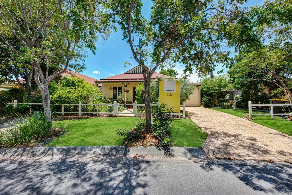 5 Chesterton Crescent, Sippy Downs QLD 4556