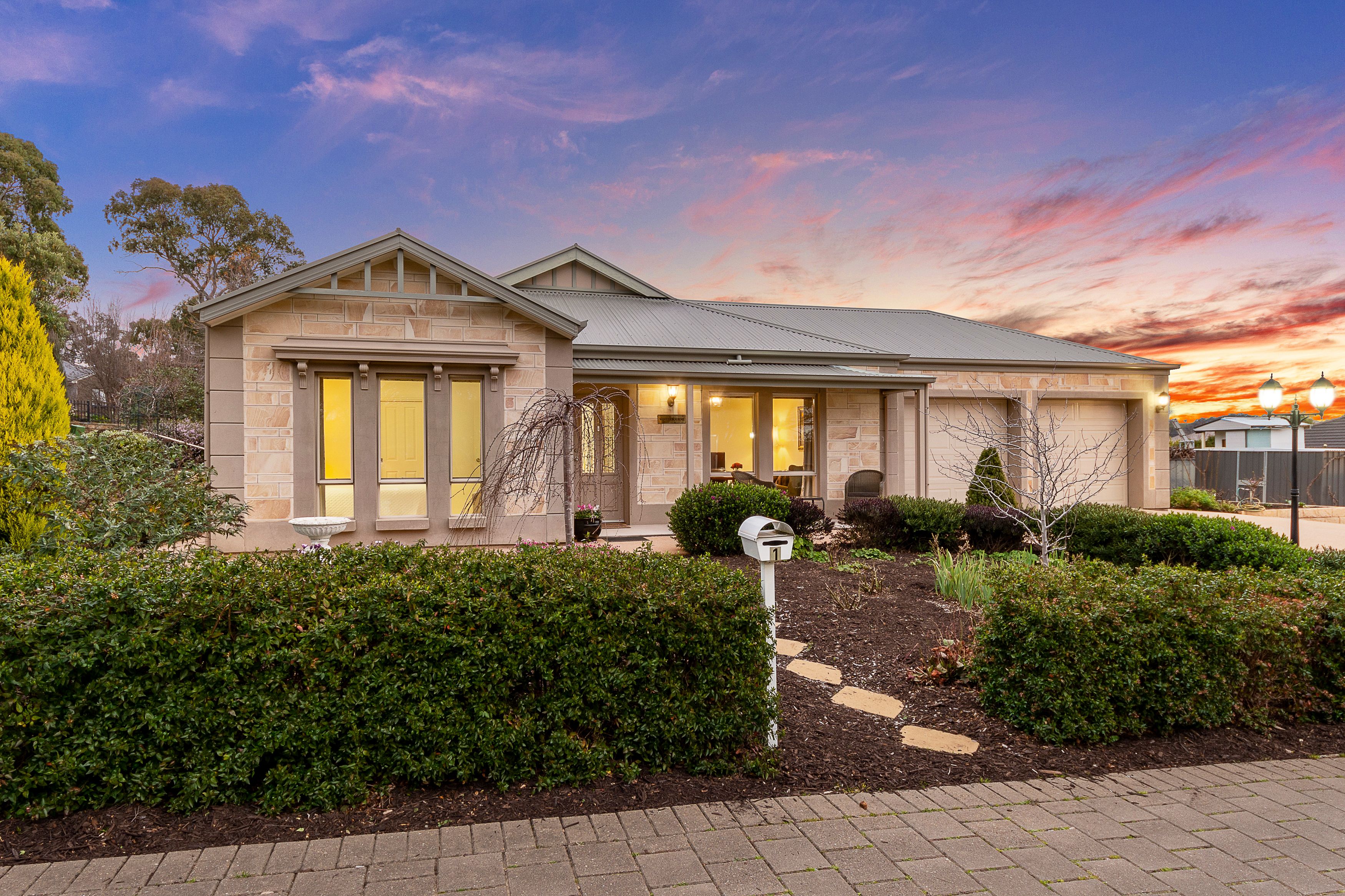 1 Hurling Drive, Mount Barker, SA 5251