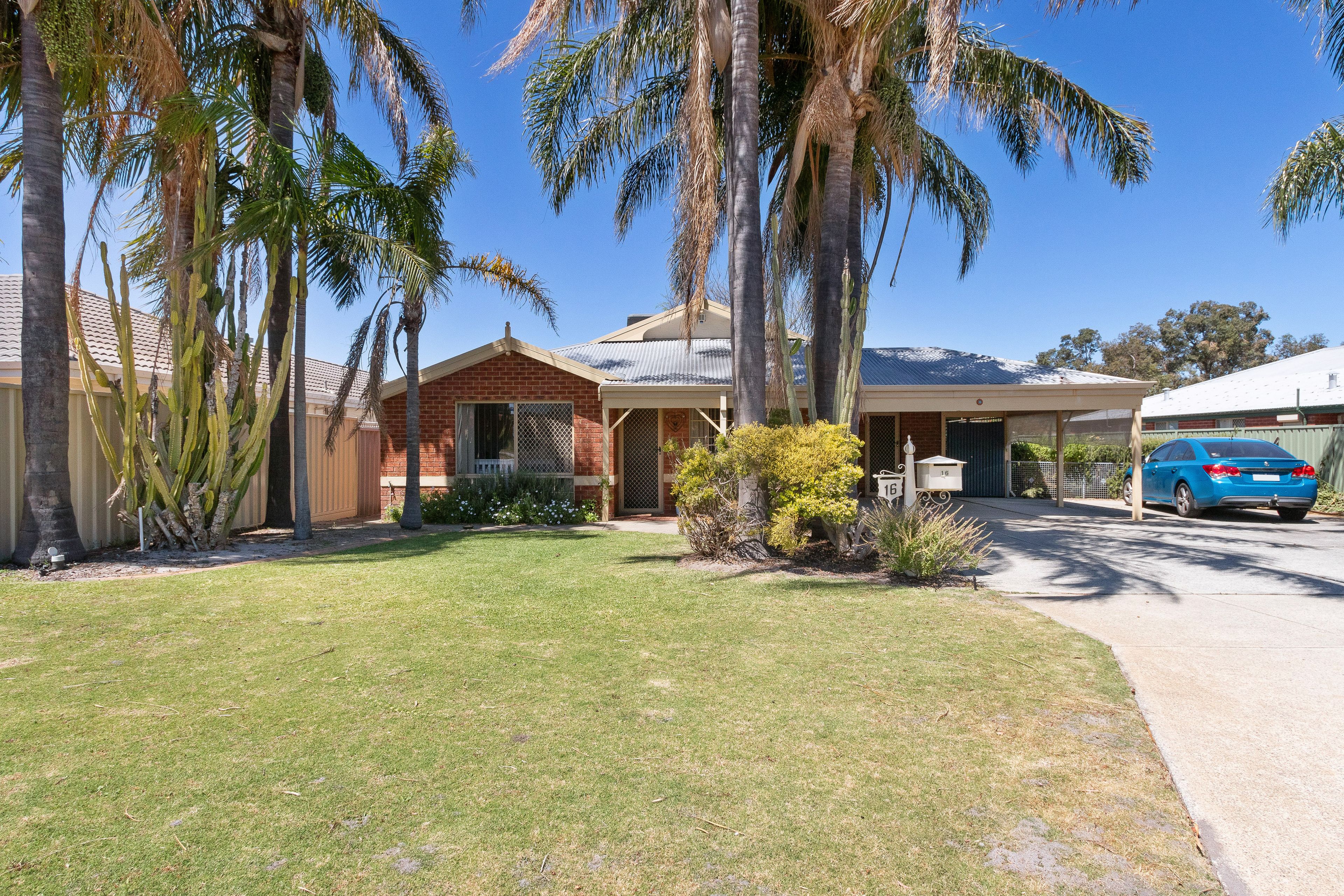 16 Sandalwood Close, Beechboro, WA 6063
