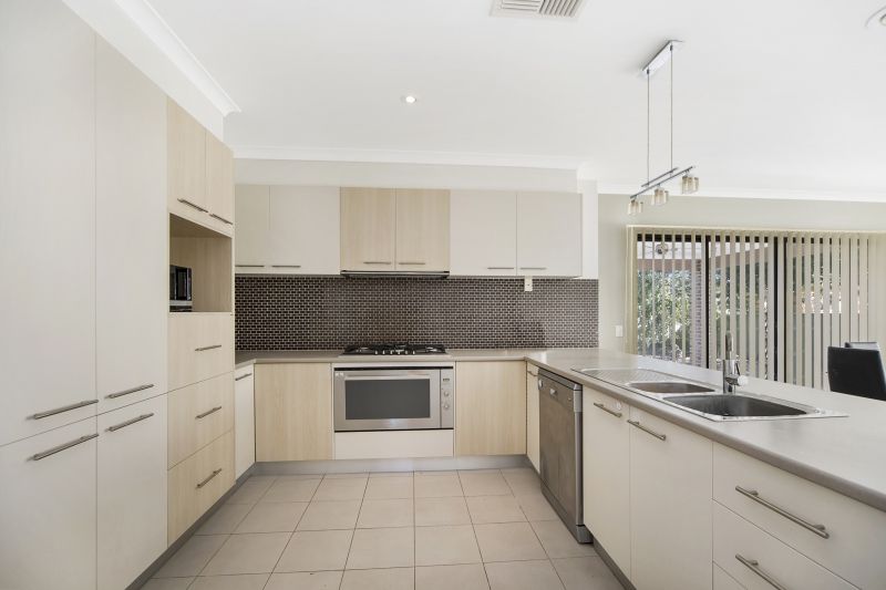 21 Macarthur Park Boulevard, Miners Rest, VIC 3352