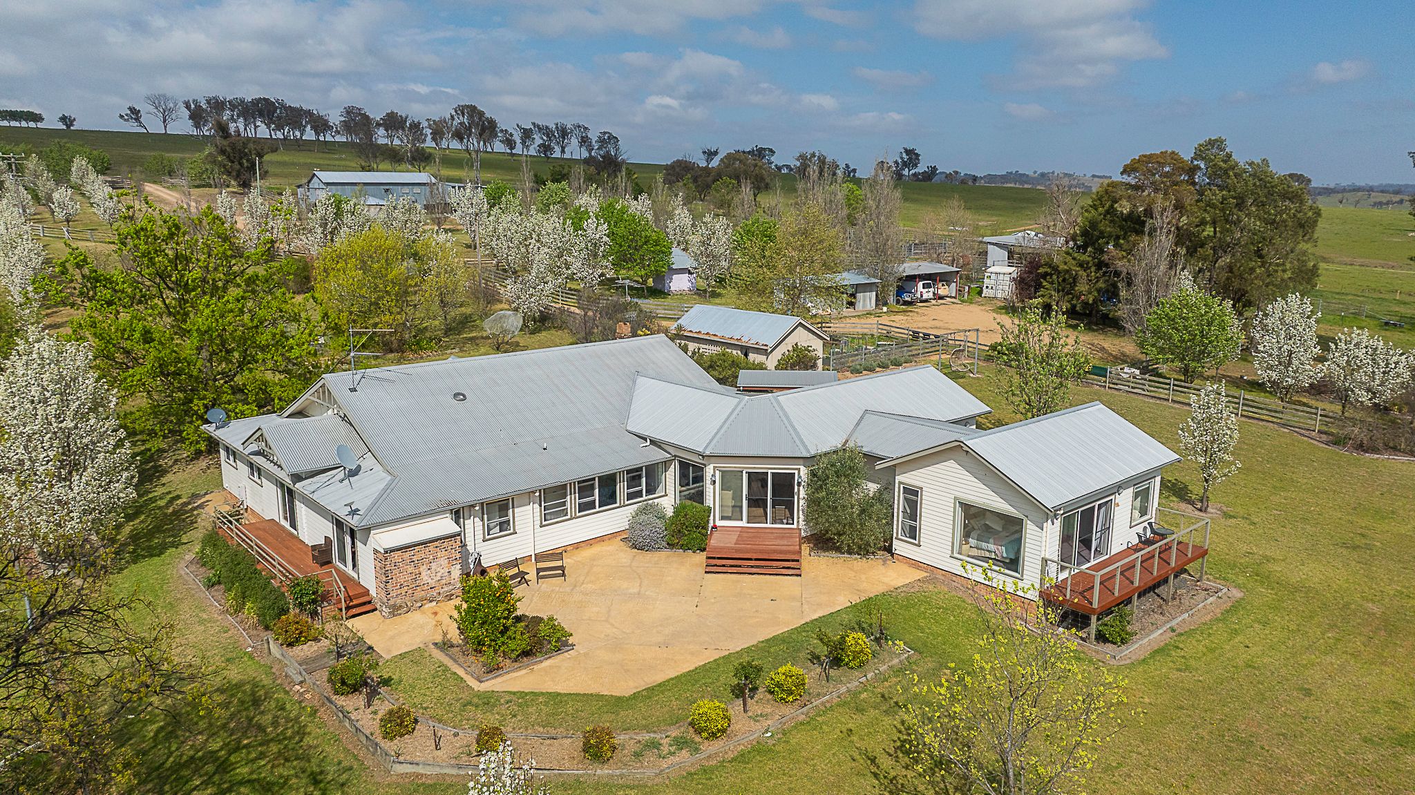"Sylvania" 89 Townsend Road — photo from Ray White Armidale