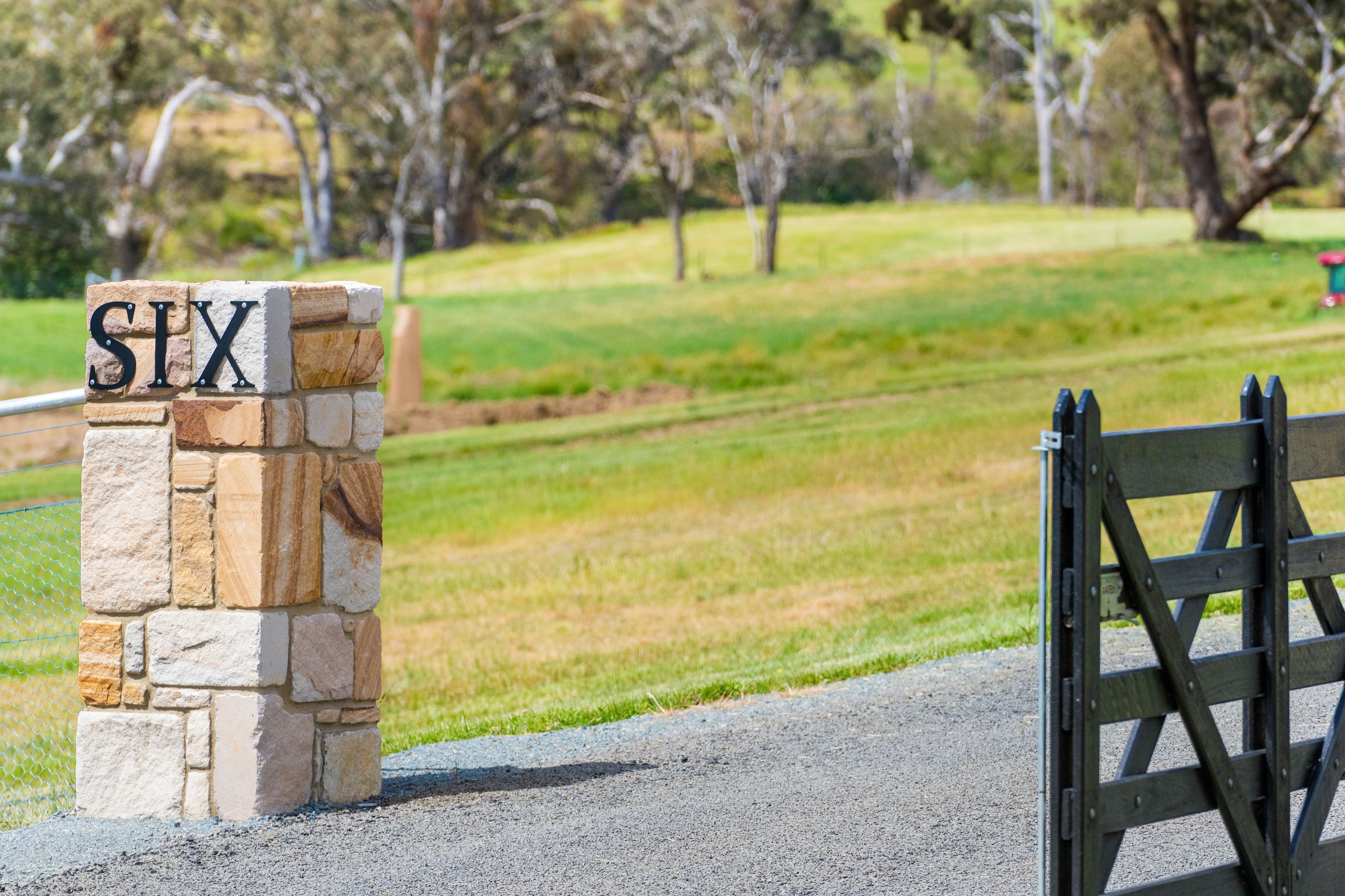 6 Quince Paddock Place — photo 3 of 8