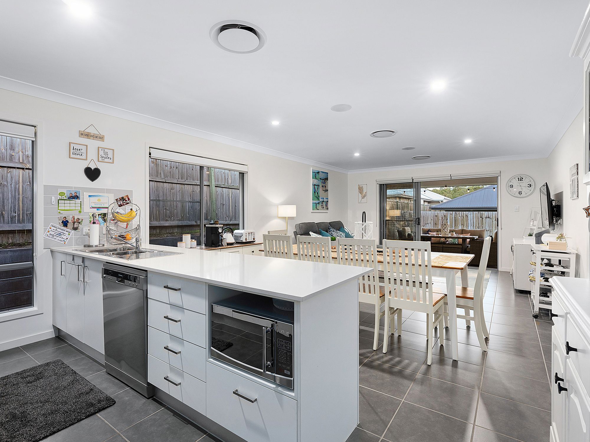 9 Eccles Street, South Ripley, QLD 4306
