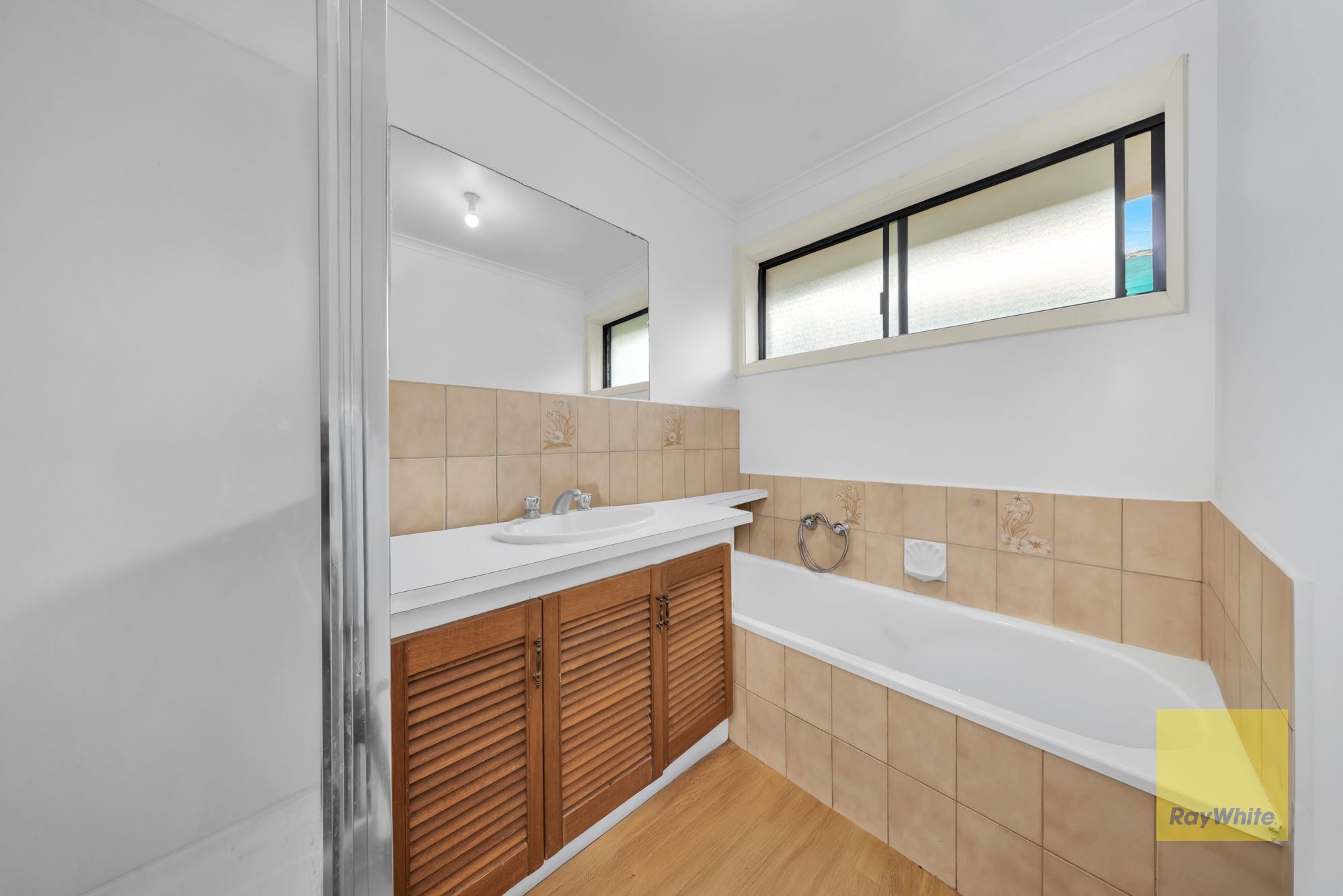 65 Evergreen Avenue — photo 6 of 20