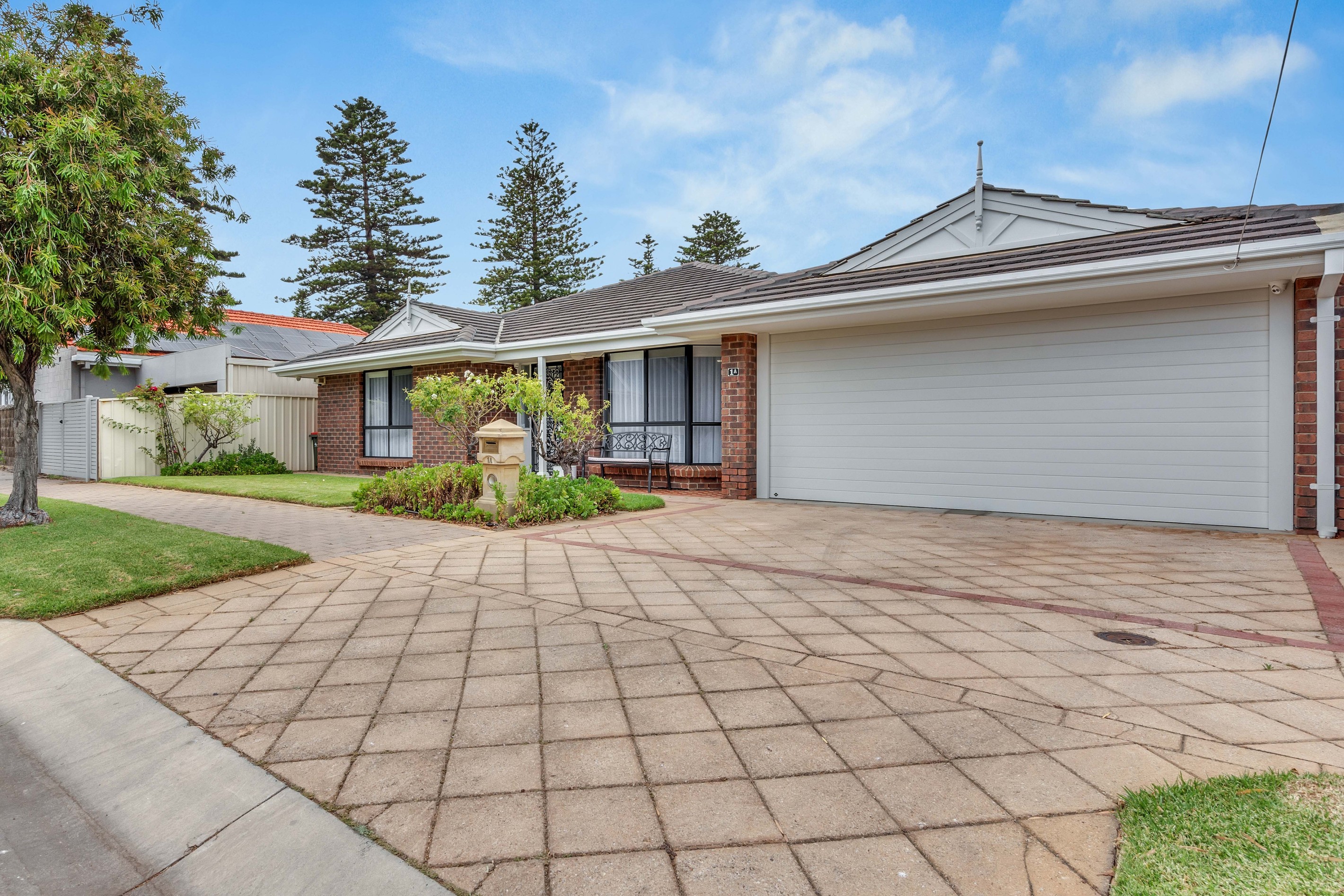 1A Rothesay Avenue, Glenelg North, SA 5045