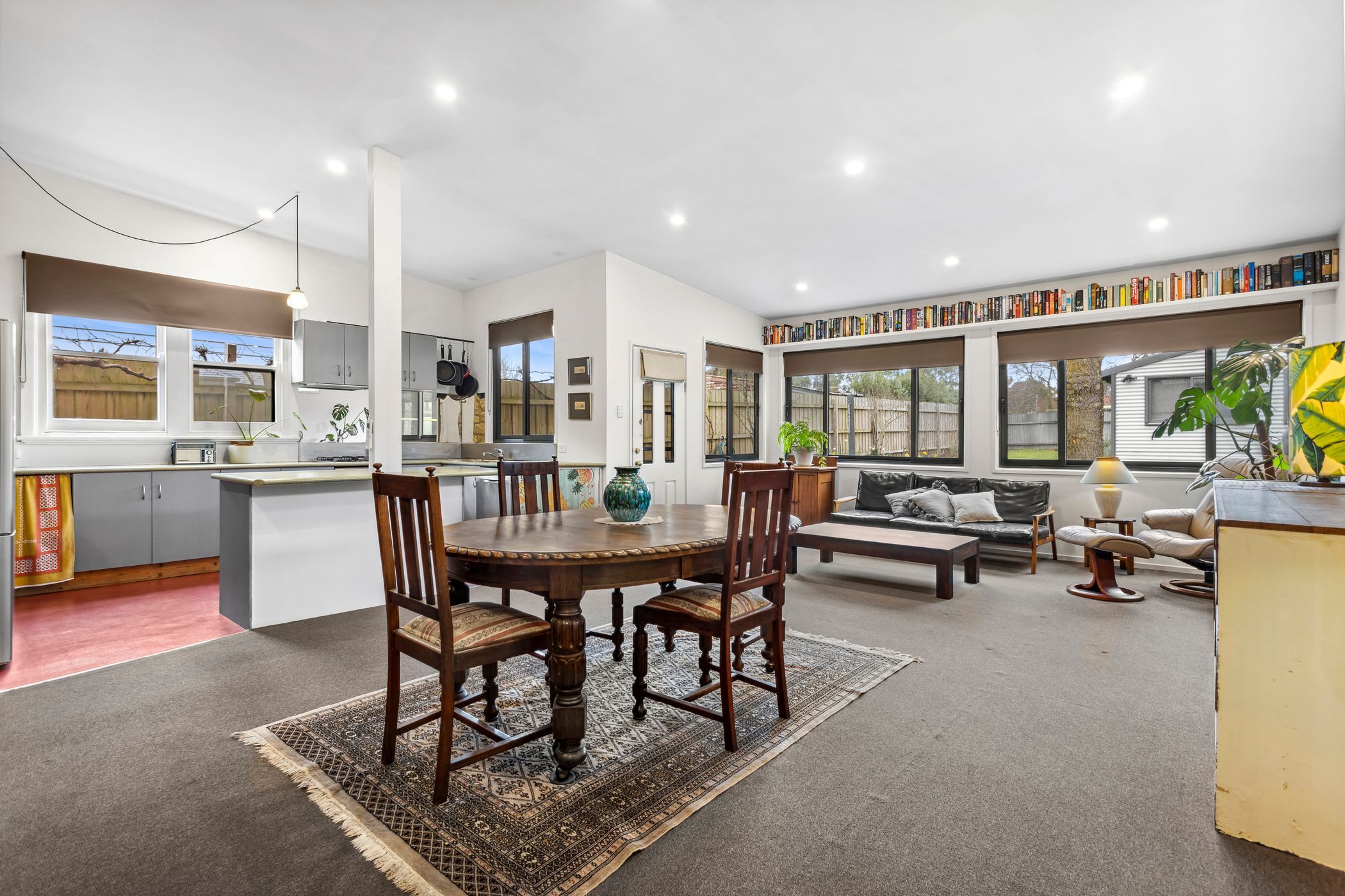 34 Lauriston Street — photo 4 of 21