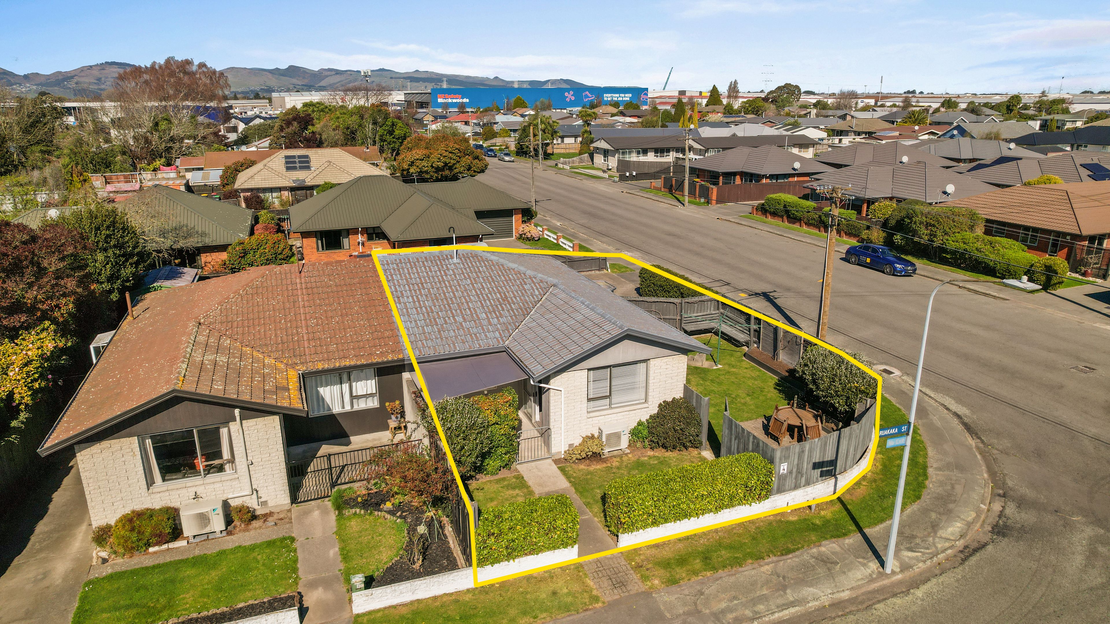1/2 Ruakaka Street, Hornby, Christchurch City