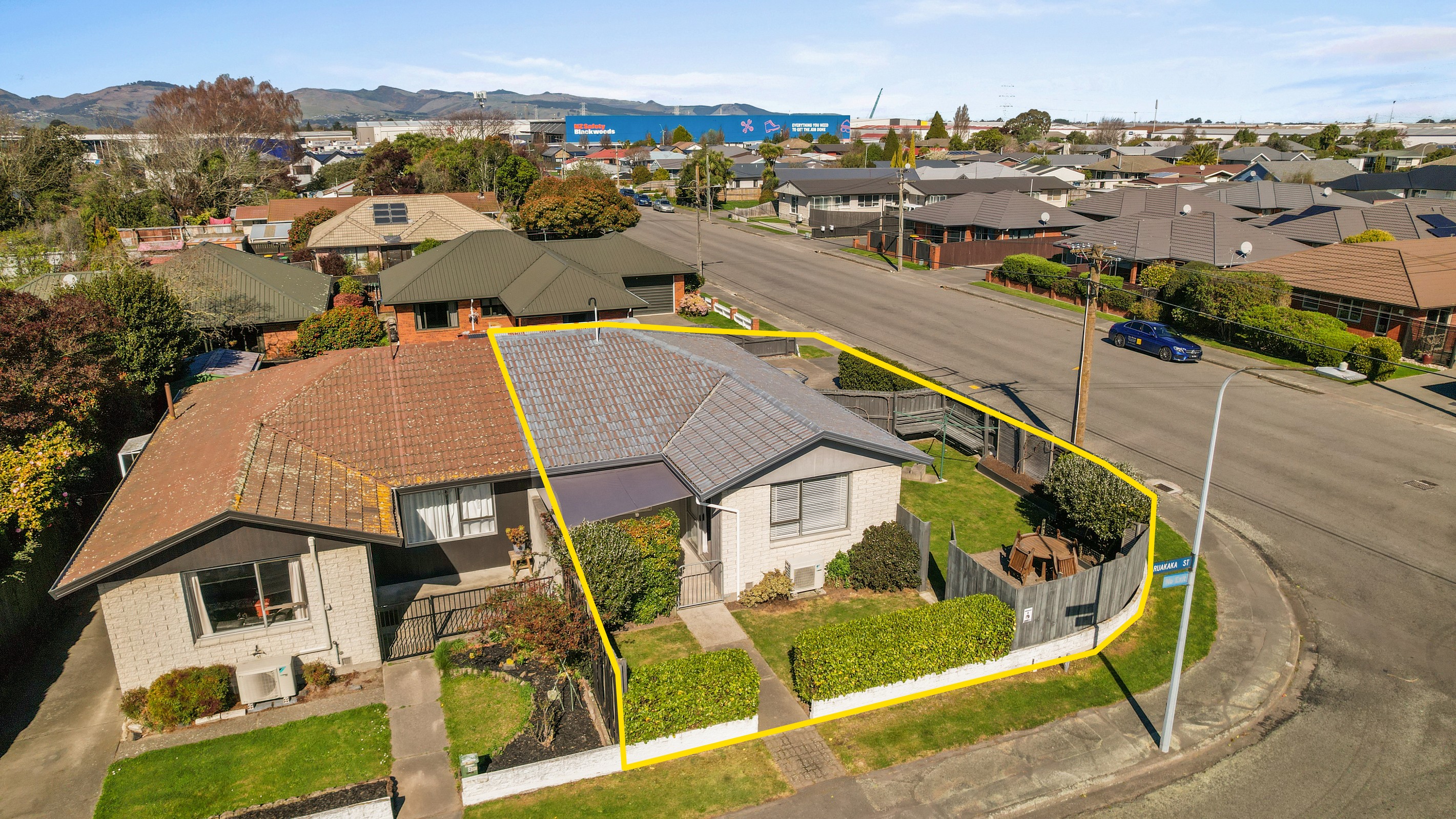 1/2 Ruakaka Street, Hornby, Christchurch City