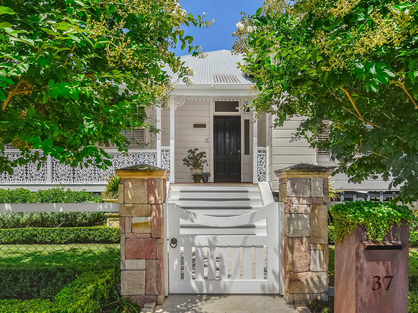 37 Queens Road, Clayfield, QLD 4011