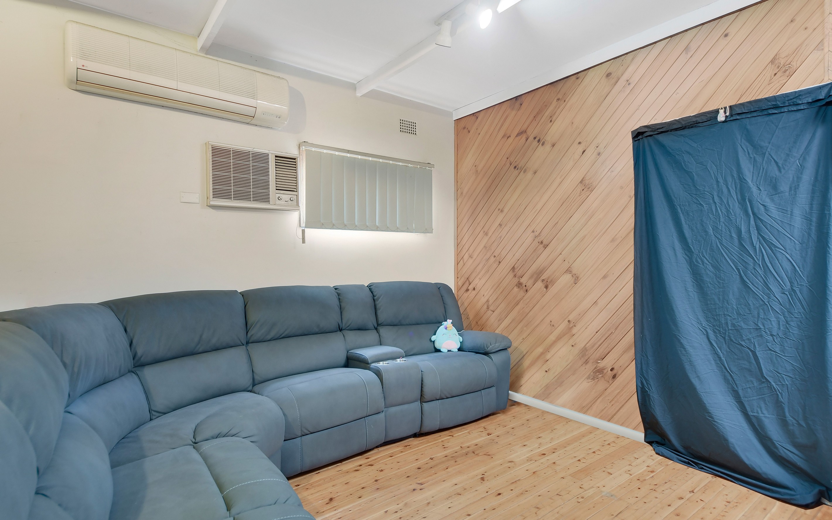 16 Worcester Road, Cambridge Park, NSW 2747
