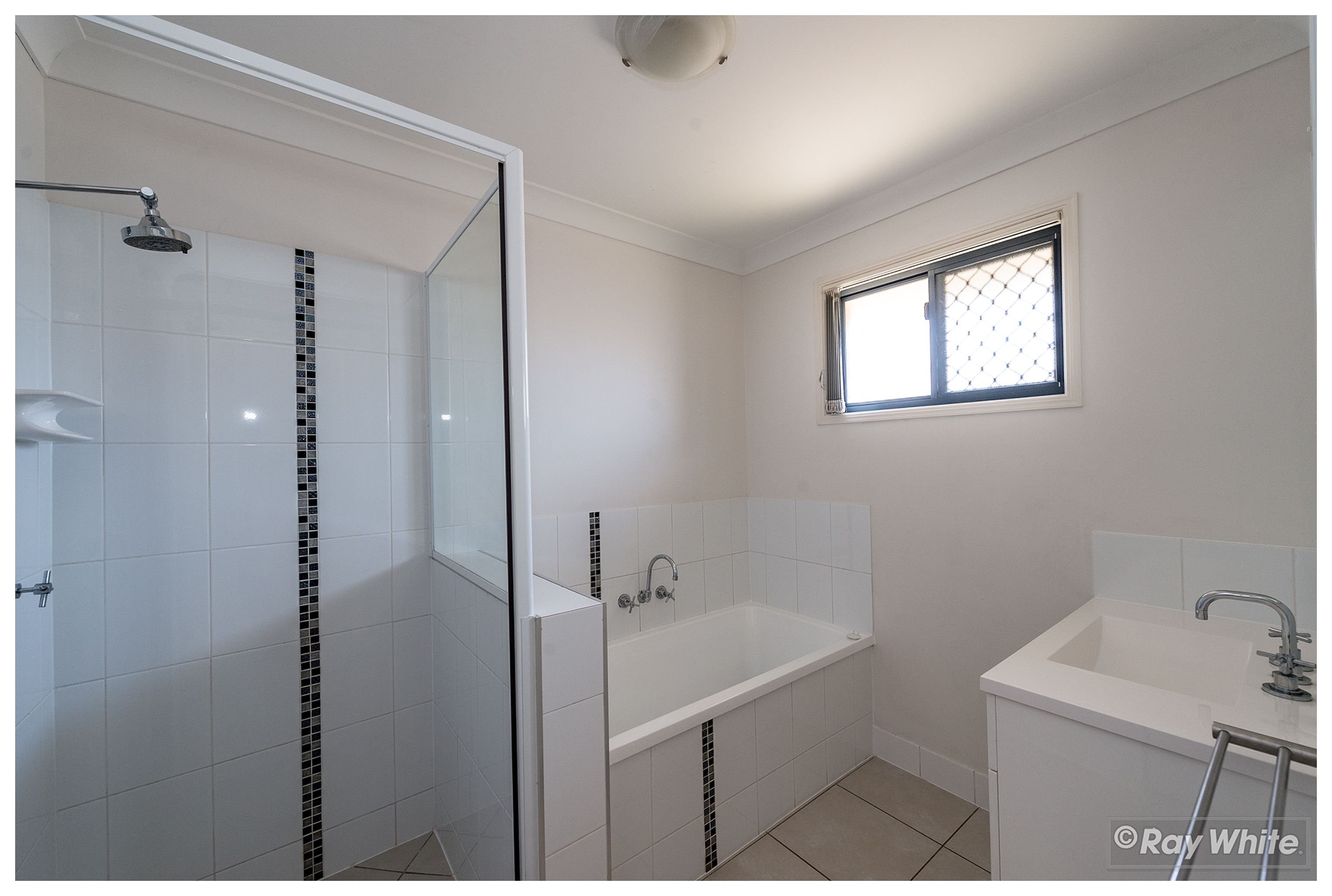29 Jane Crescent — photo 11 of 15