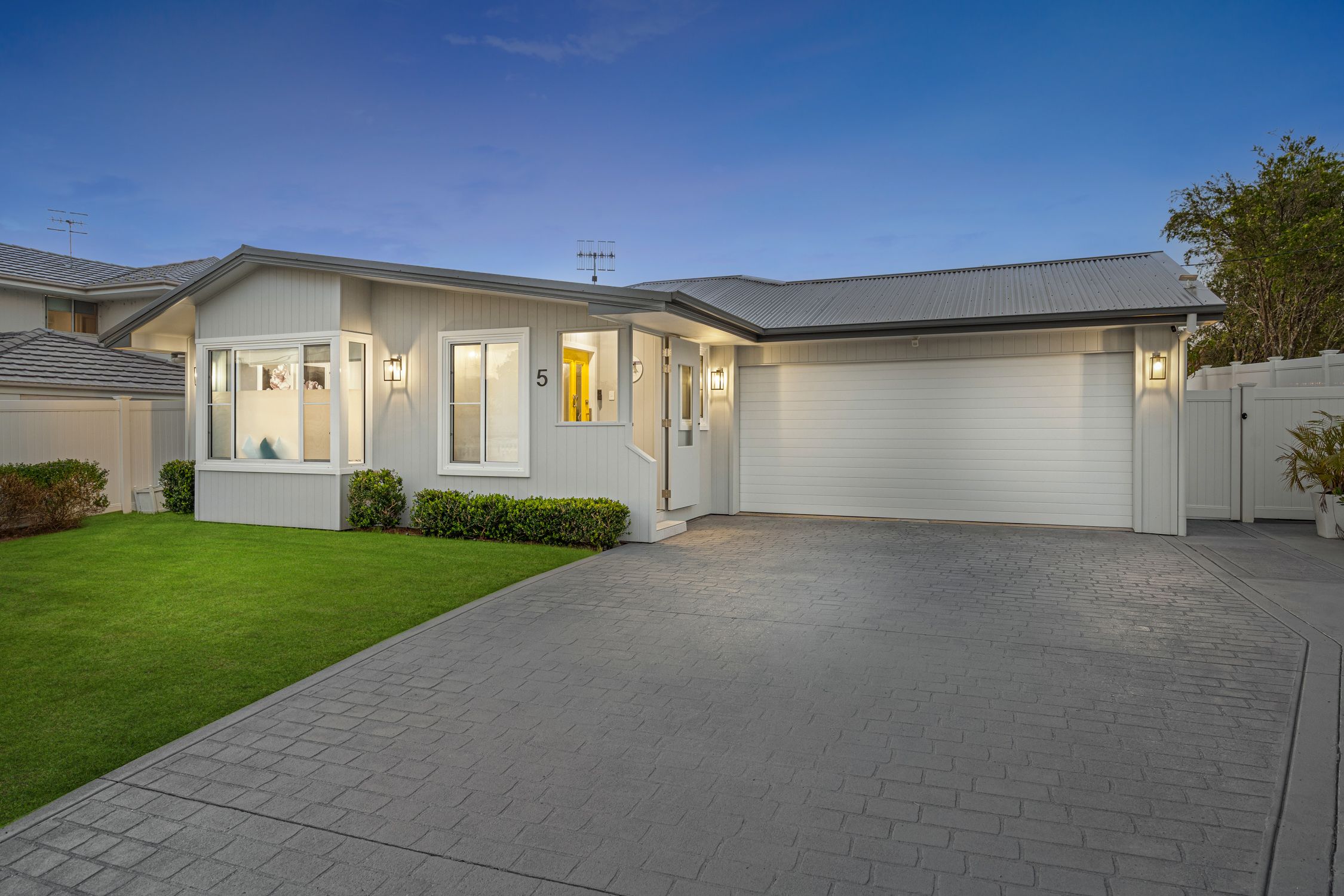 5 Yimbala Street — photo from Ray White Long Jetty | The Entrance