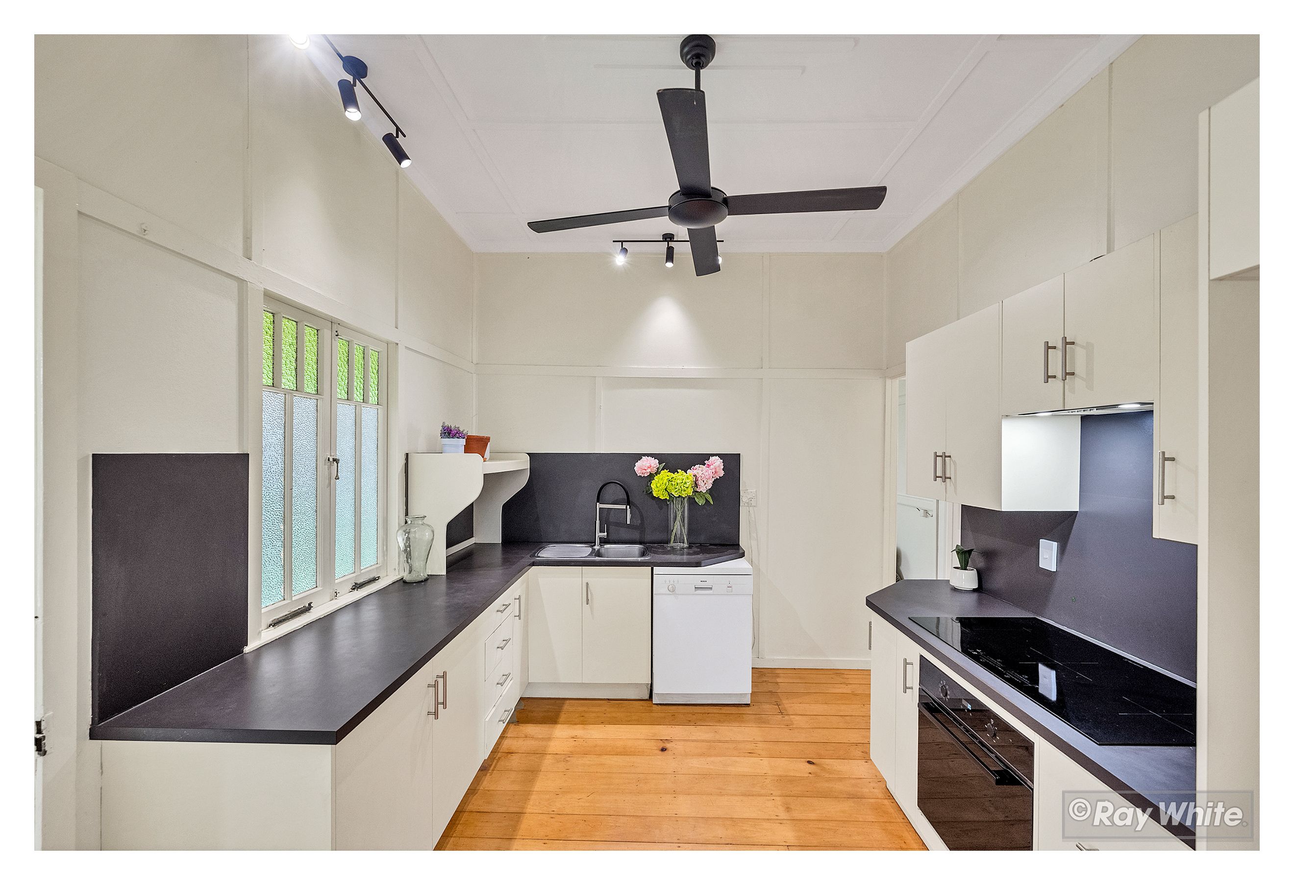 35 Spencer Street, The Range, QLD 4700