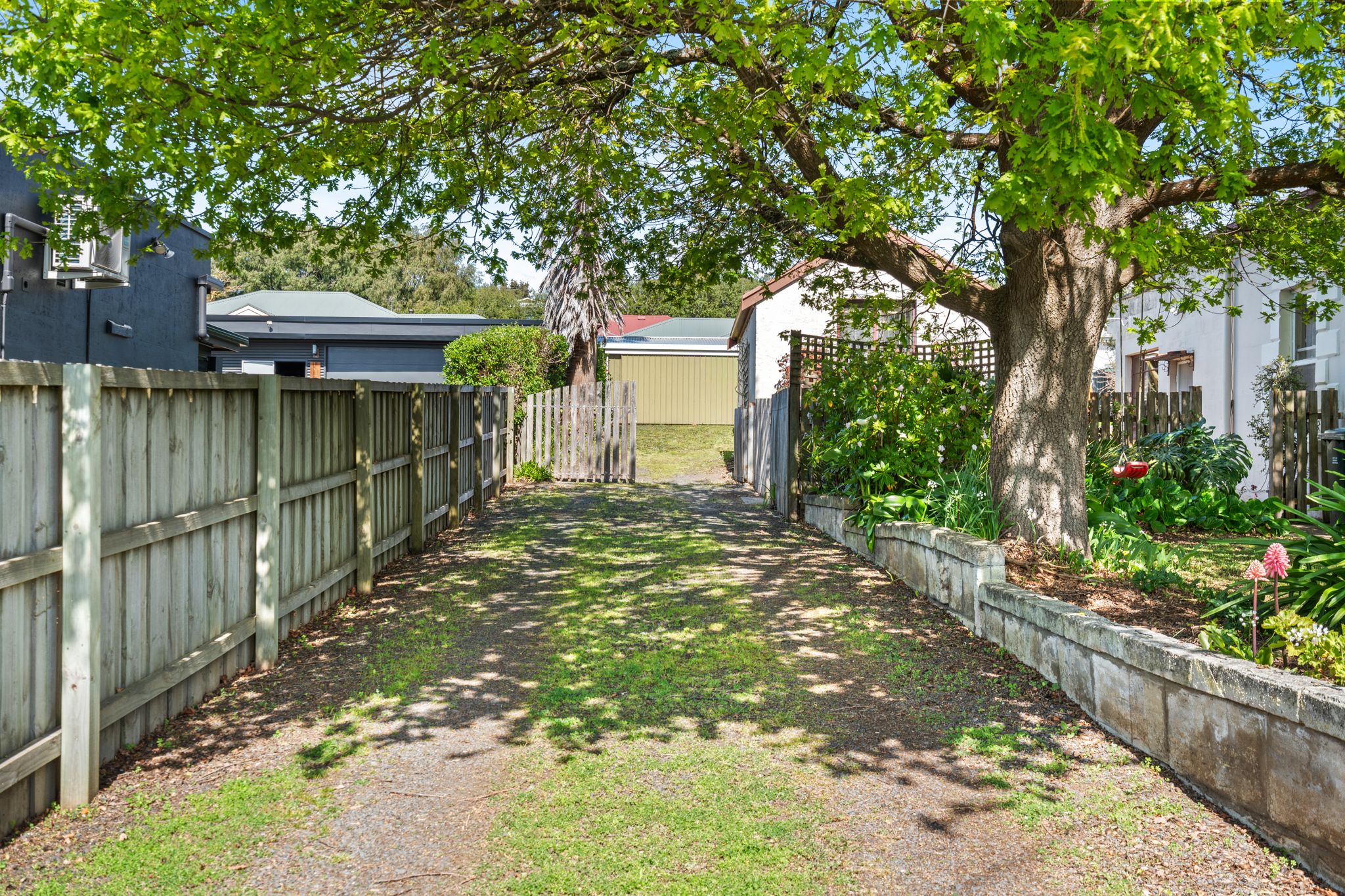 11 Amor Street — photo 26 of 30