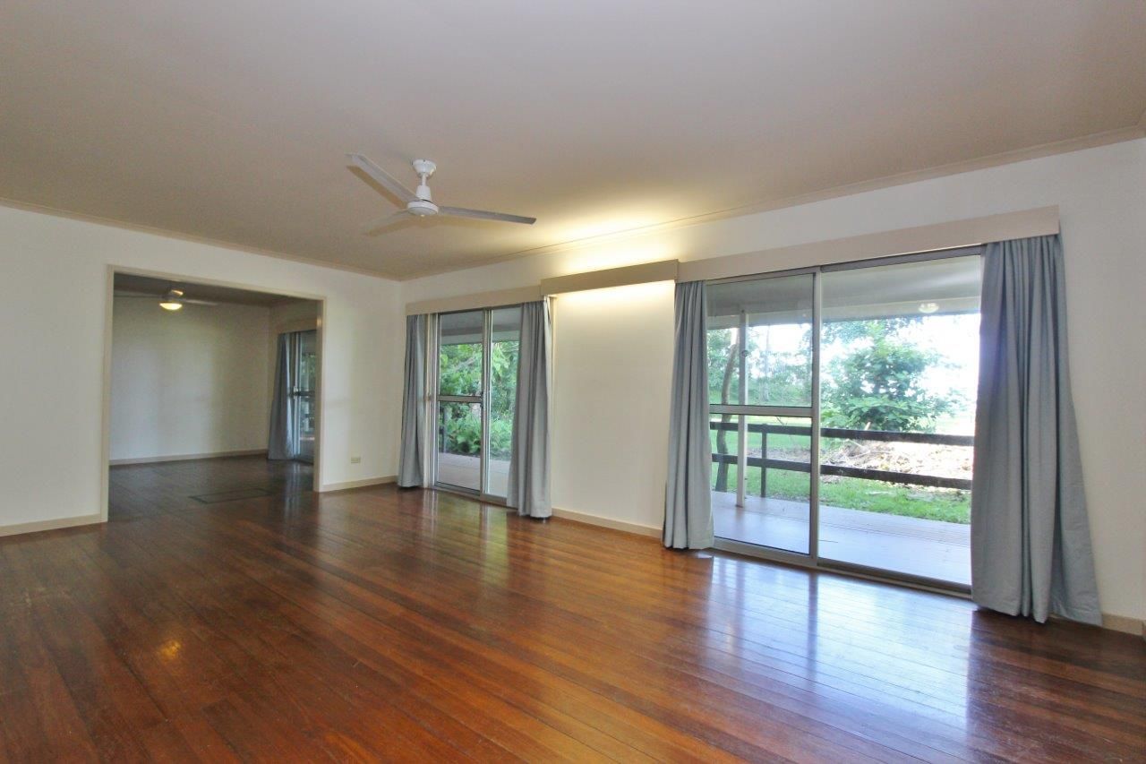 102 Moore Street, Trinity Beach, QLD 4879
