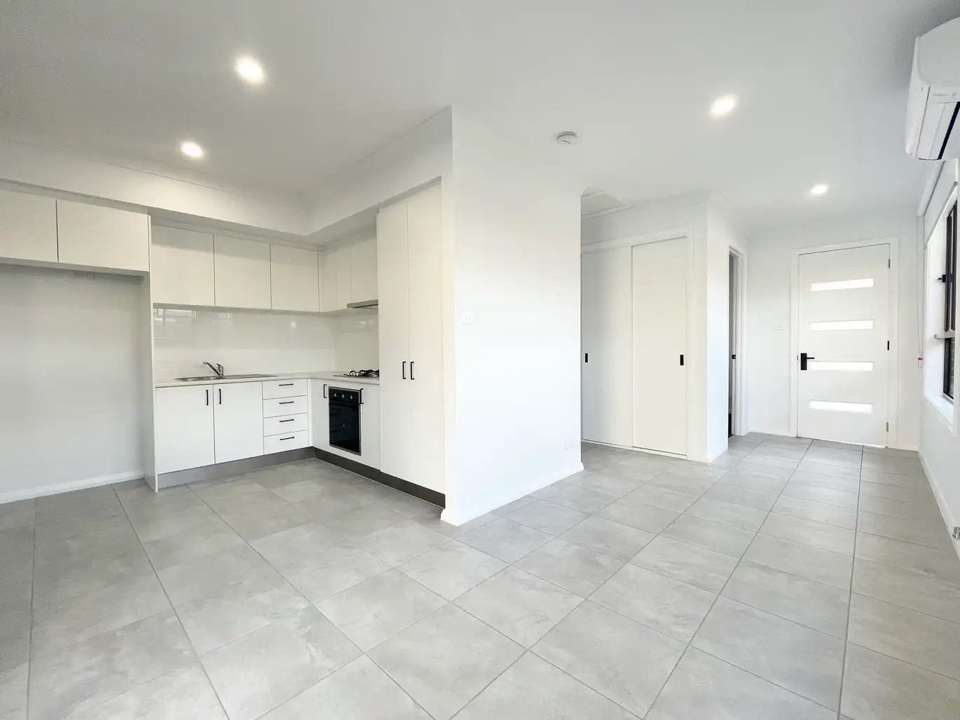 8a Halwes Avenue, Menangle Park, NSW 2563