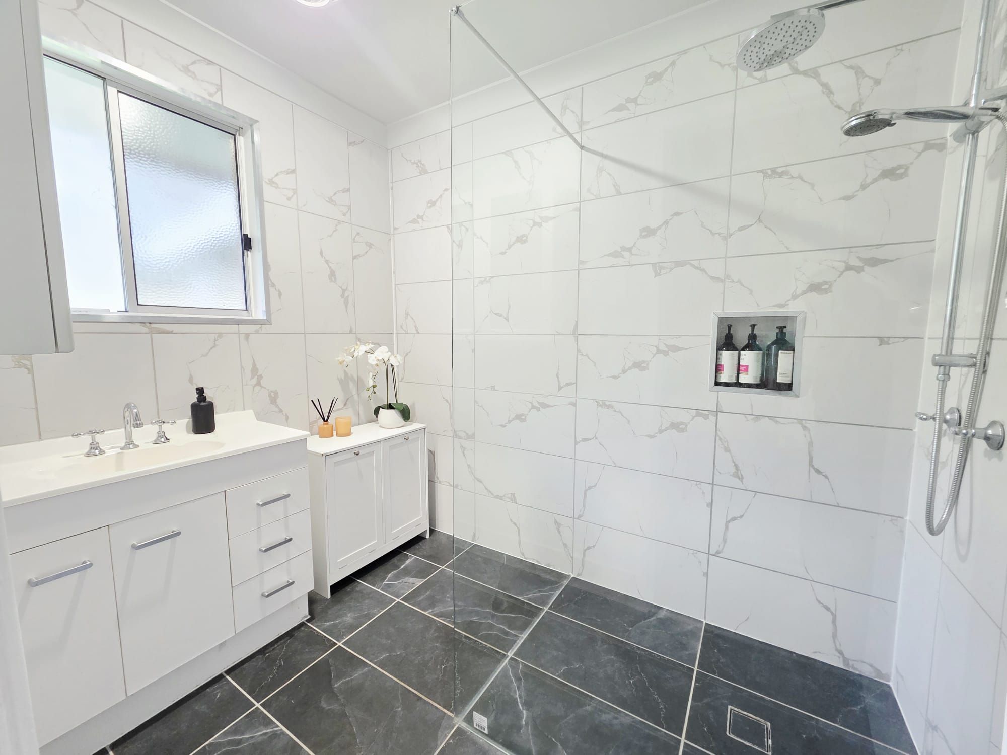 32 Railway Terrace — photo 4 of 17