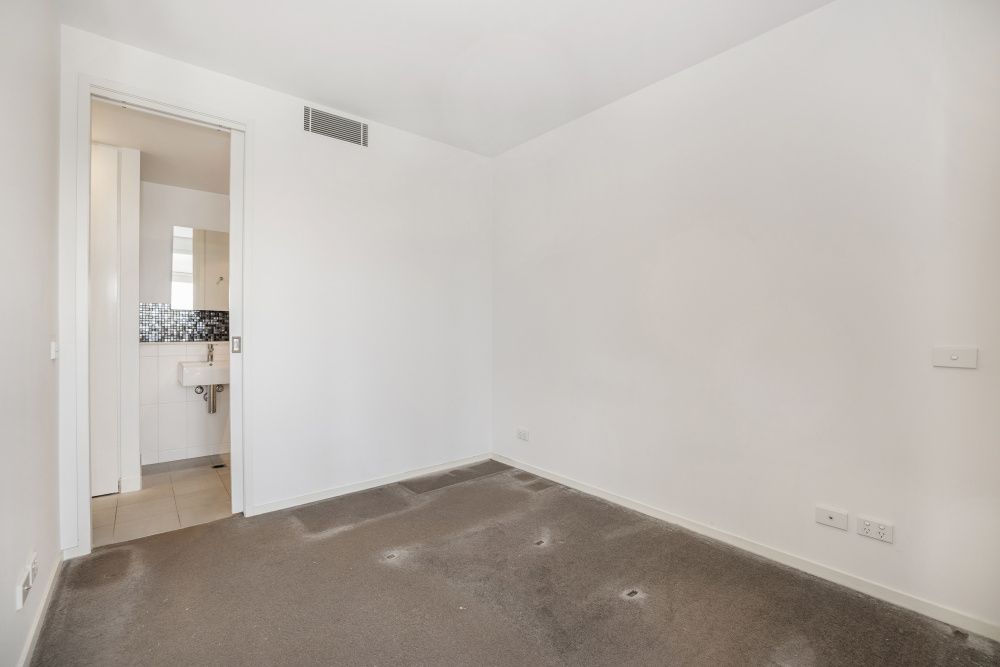 2008/18 Mount Alexander Road, Travancore, VIC 3032