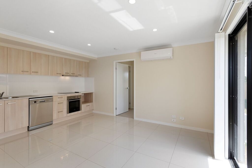 2/26 Myrtleford Crescent, CAMBOOYA, QLD 4358