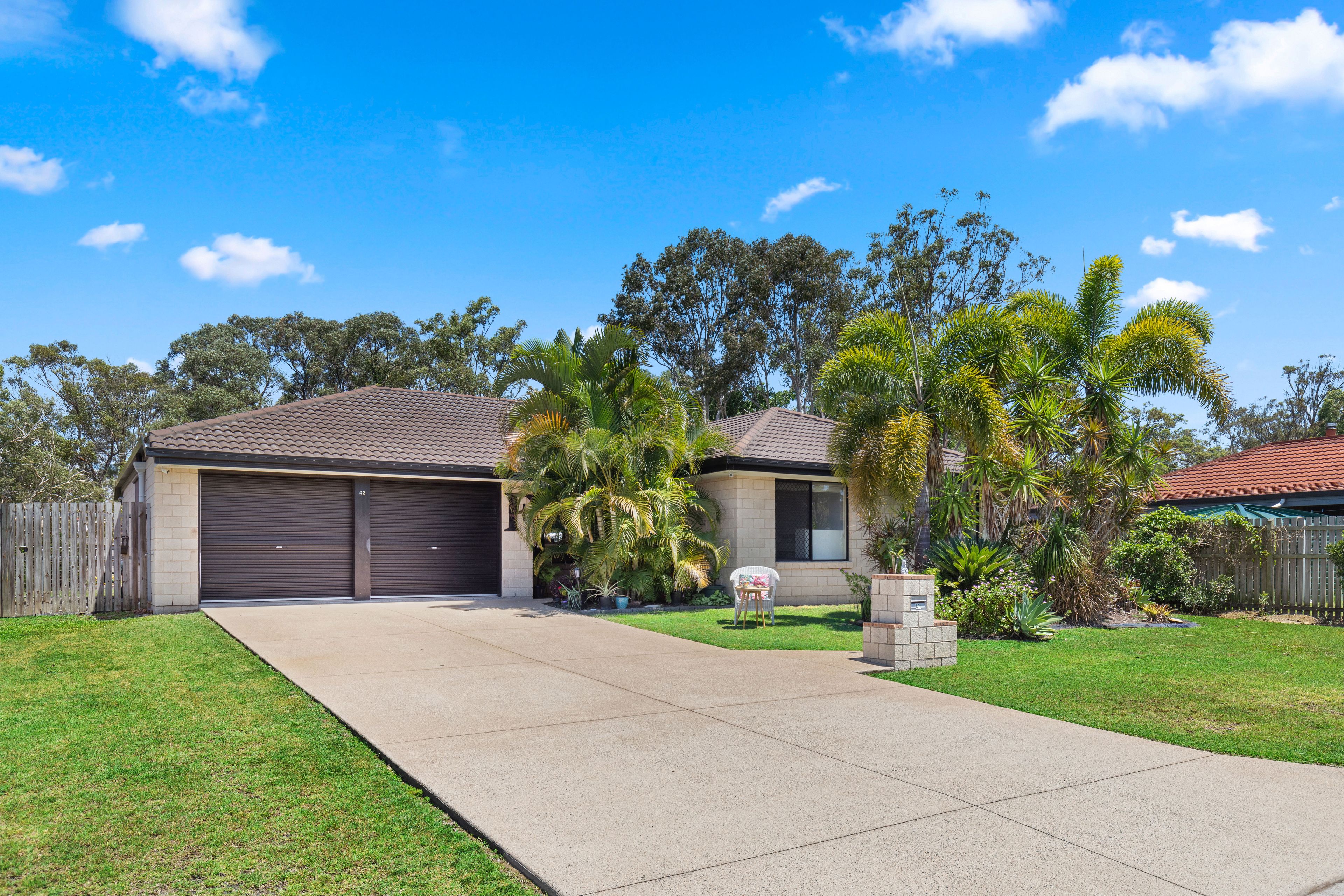 42 Topaz Circuit, Urangan QLD 4655